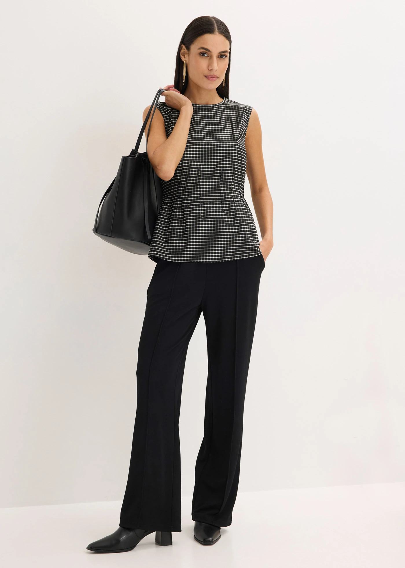 Top din bengalină • negru/ecru cadrilat • magazin bonprix