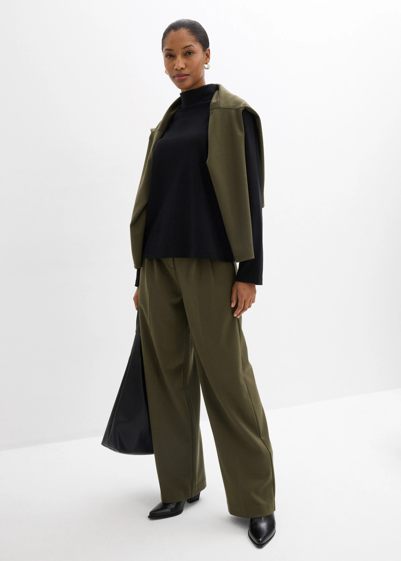 T-shirt col roulé 100% coton • noir • Boutique bonprix