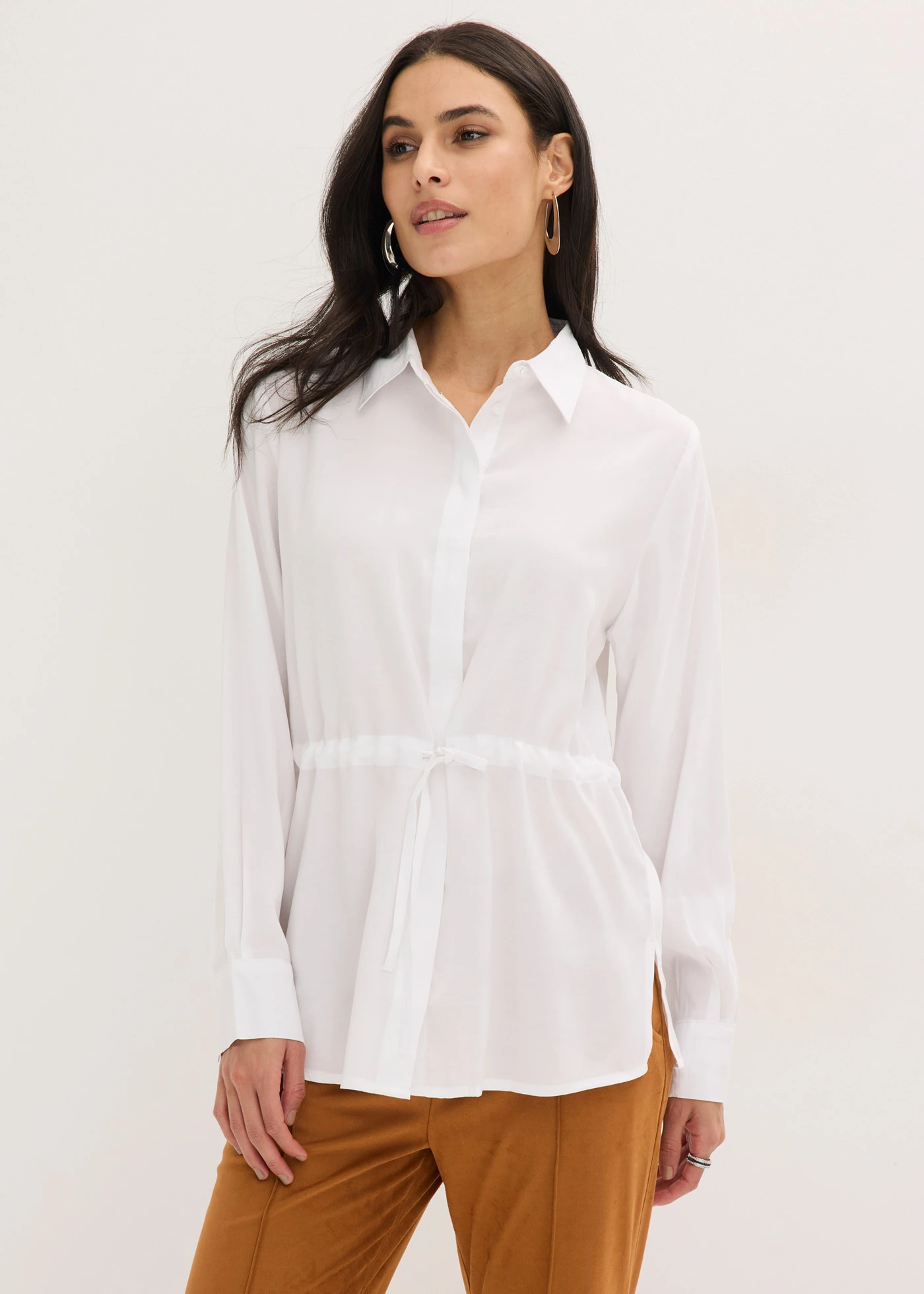 Bluză din poplin încrețită • alb • magazin bonprix