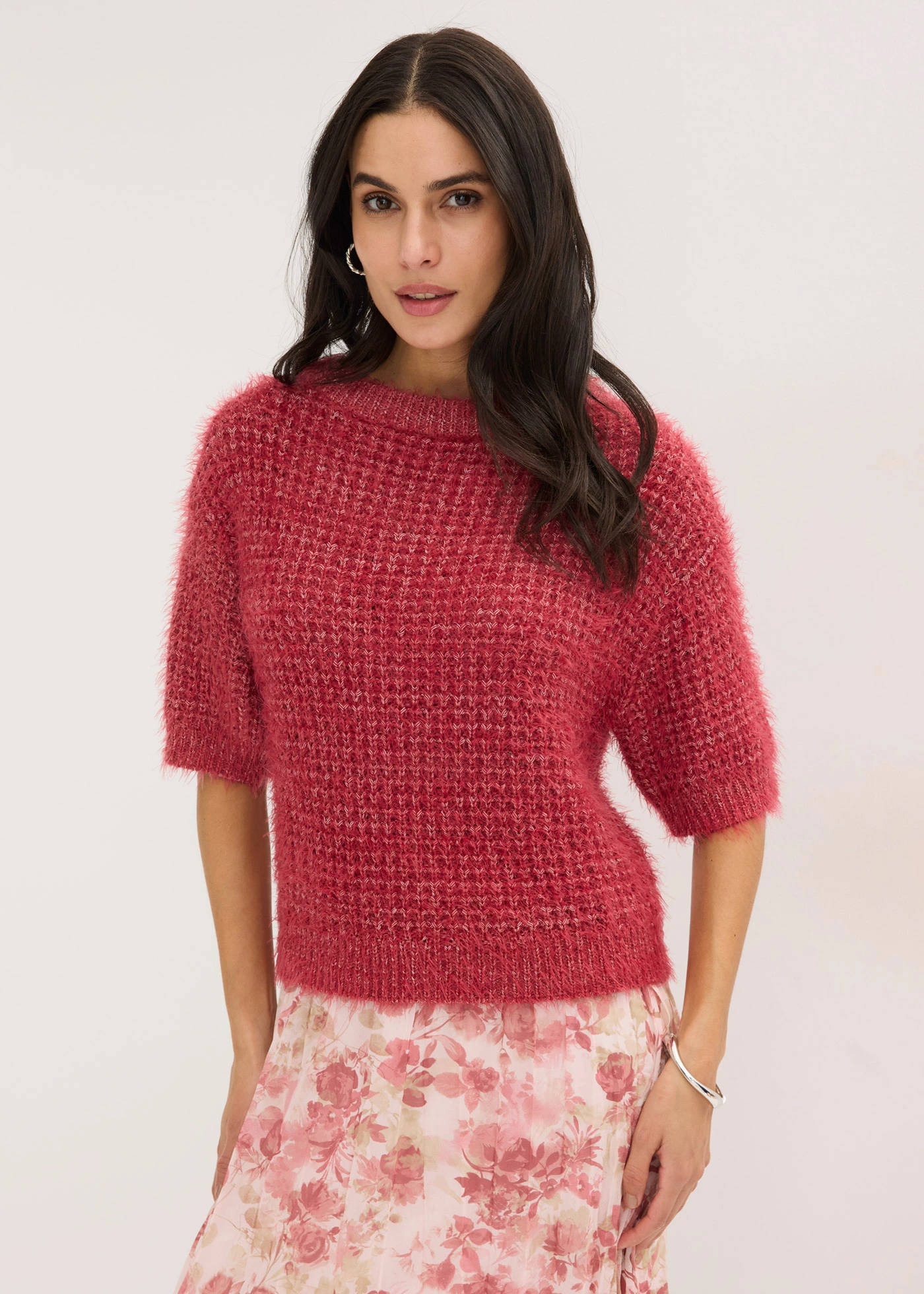 Grof gebreide trui met veergaren • kersenrood-lichtsand gemêleerd • bonprix online shop