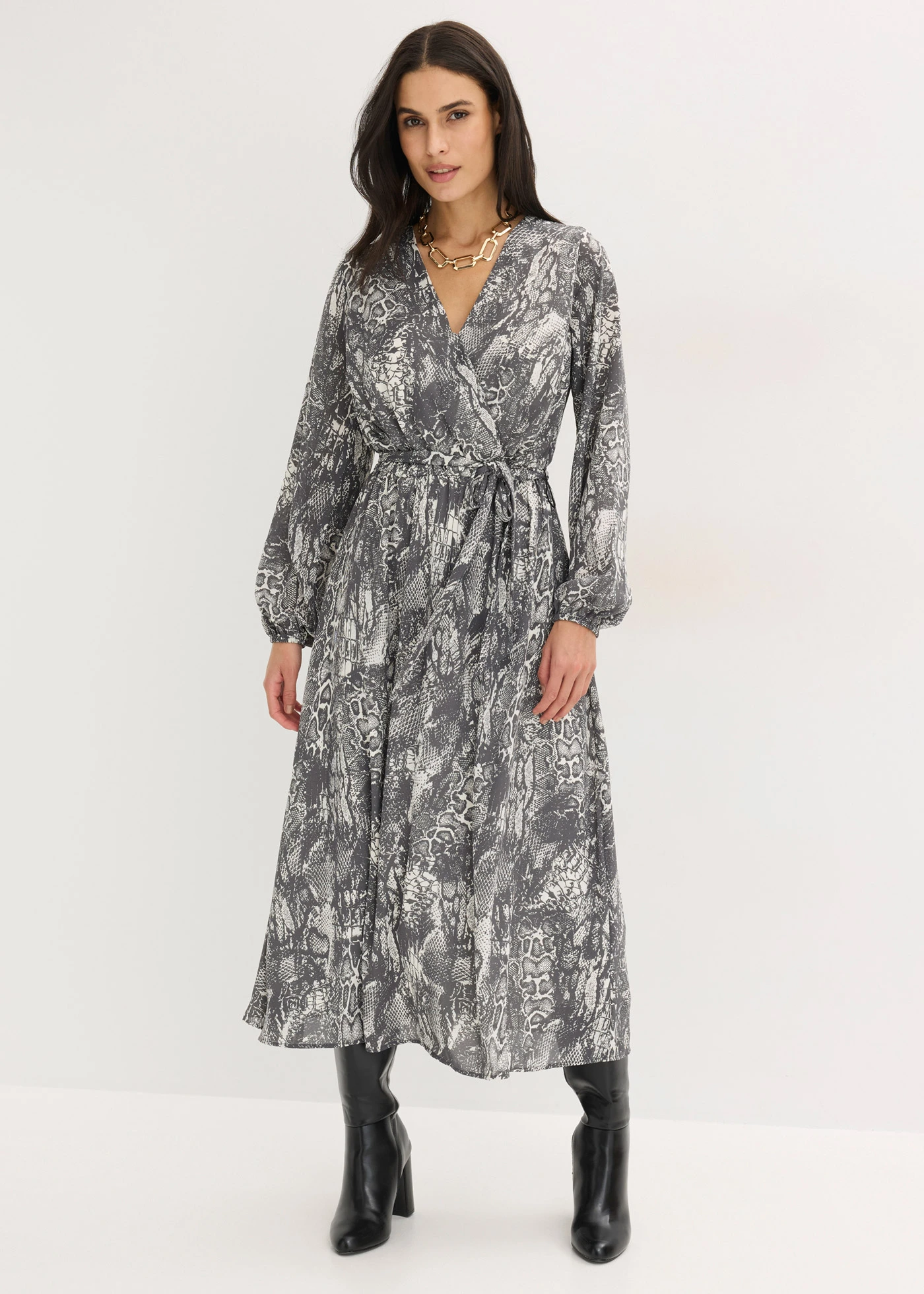 Rochie maxi • negru-alb perlat șarpe • magazin bonprix