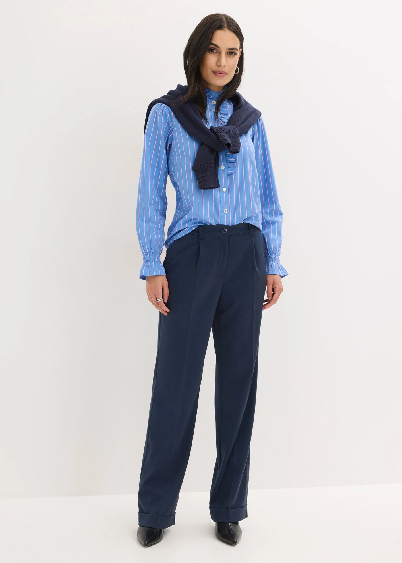 Popeline blouse met rucheskraag • middenblauw-pinklady-wit • bonprix online shop