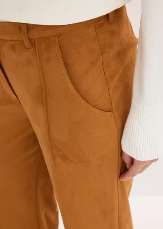 Pantaloni evazați din imitație de piele întoarsă • auriu-coniac • magazin bonprix