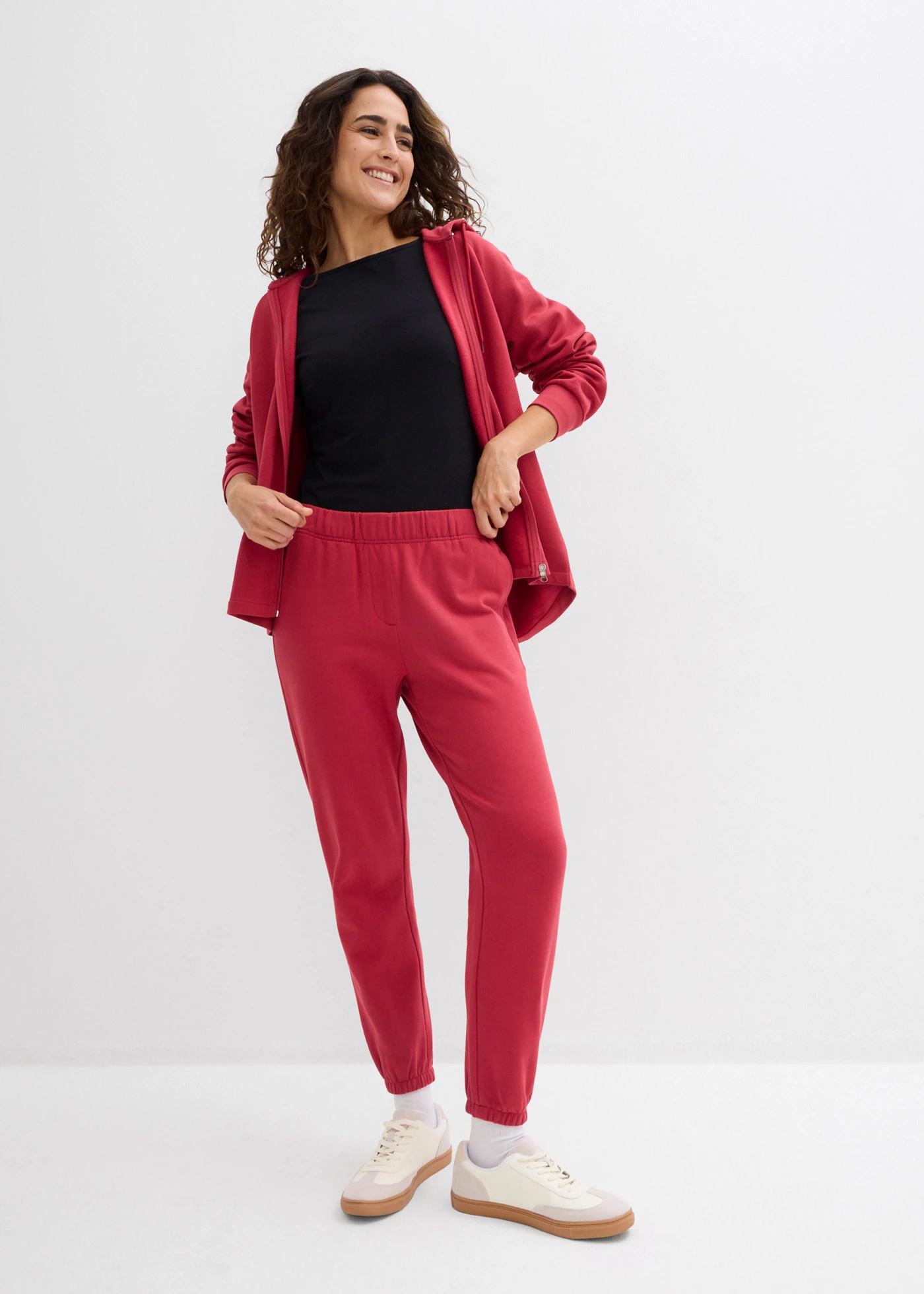 Pantaloni casual din bumbac organic 100% (set/ 2 buc.) • negru-roșu-cireașă • magazin bonprix