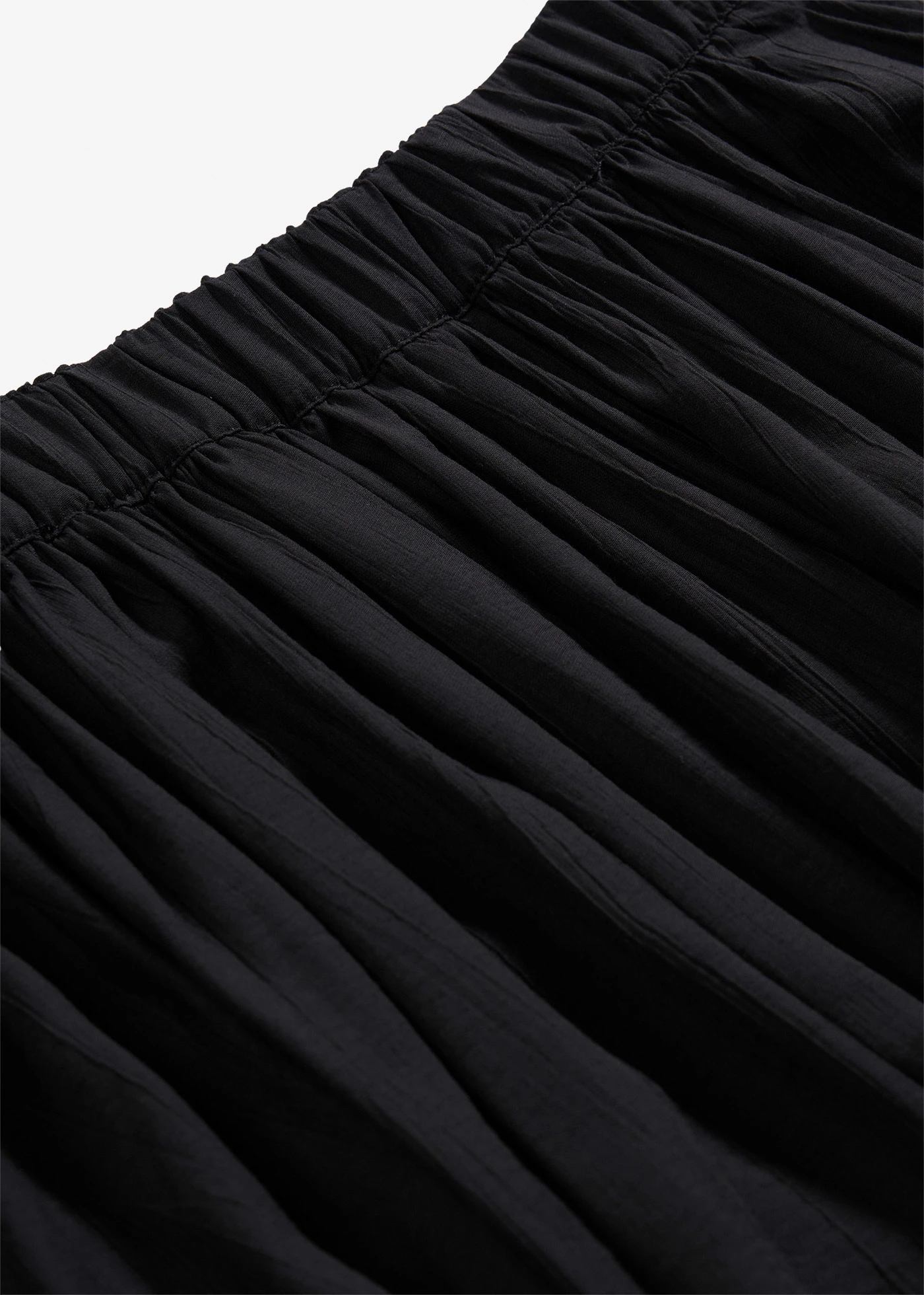 Jupe longue et fluide en viscose majoritaire • noir • Boutique bonprix