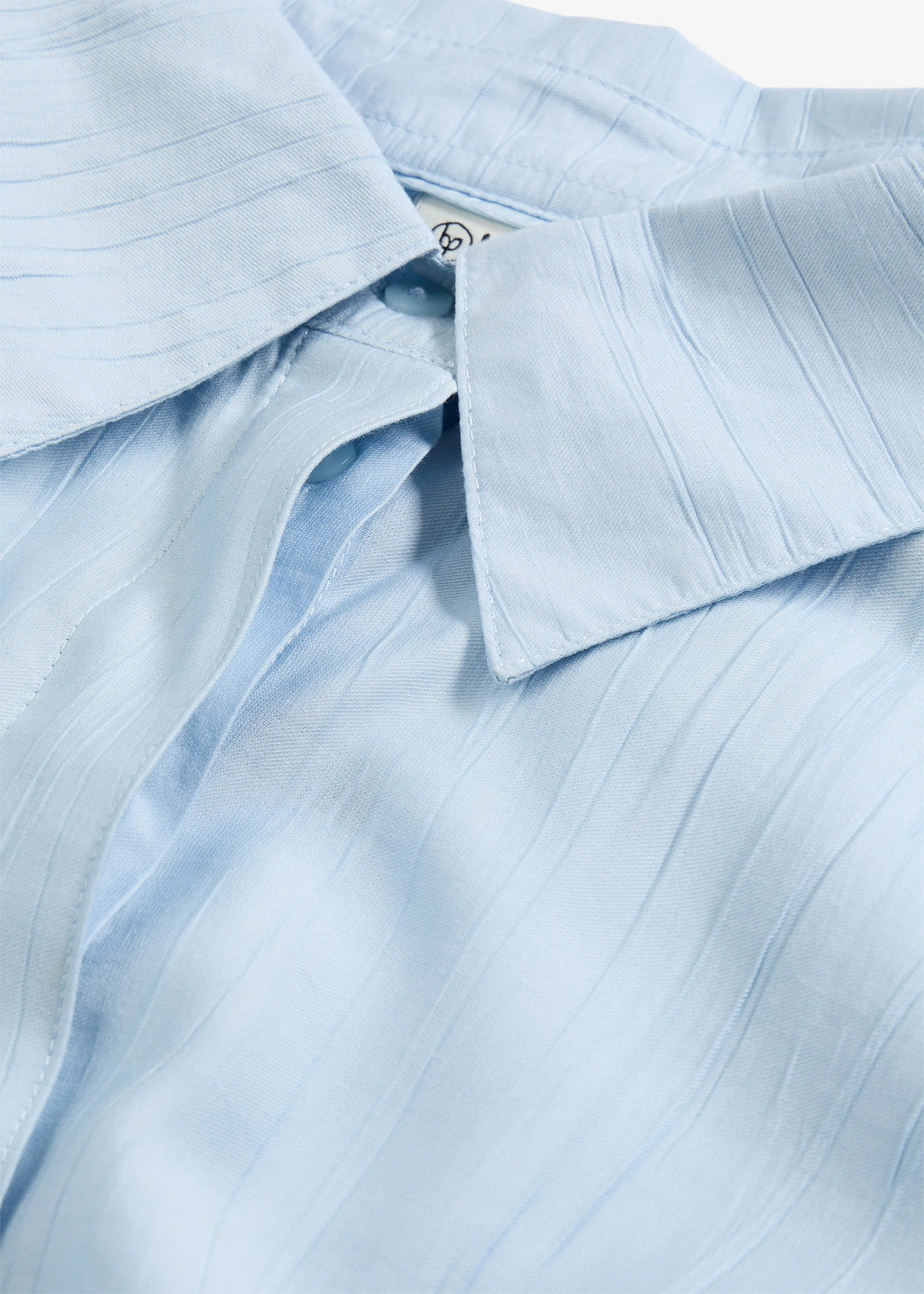 Bluză tip cămașă din amestec moale de viscoză • albastru pudrat • magazin bonprix