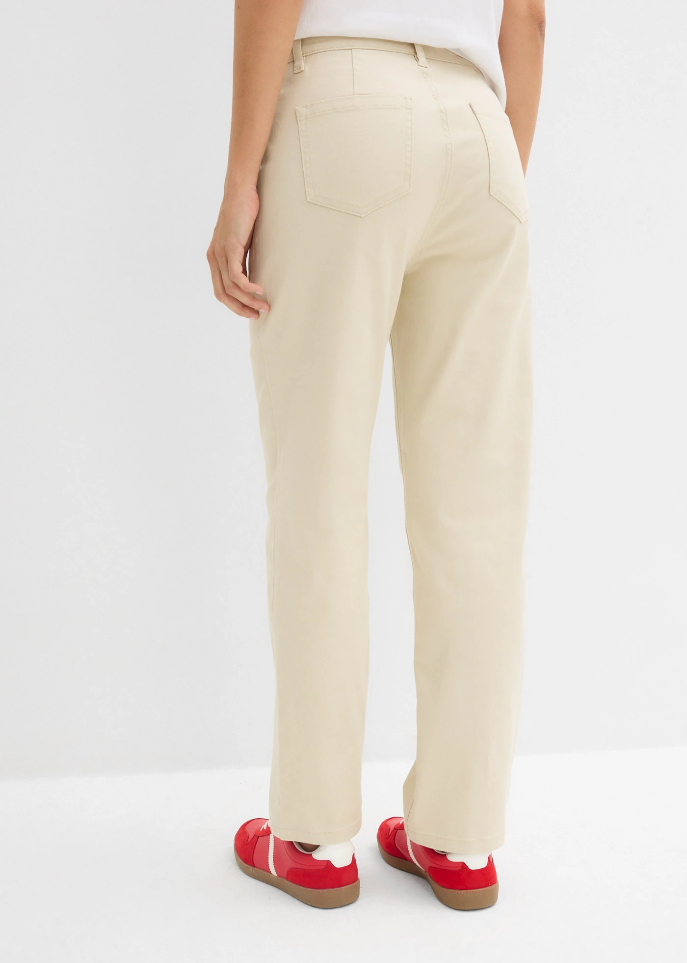 Pantalon en twill raccourci • sable clair • Boutique bonprix