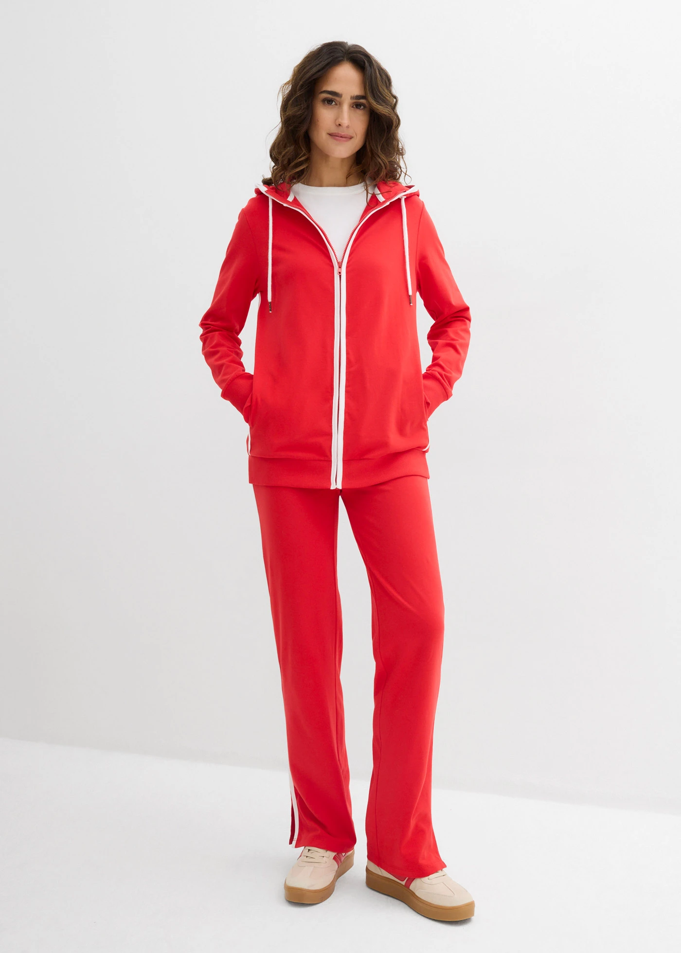 Dres sportowy bawełniany ze stretchem (komplet 2 cz.) • truskawkowy • sklep bonprix