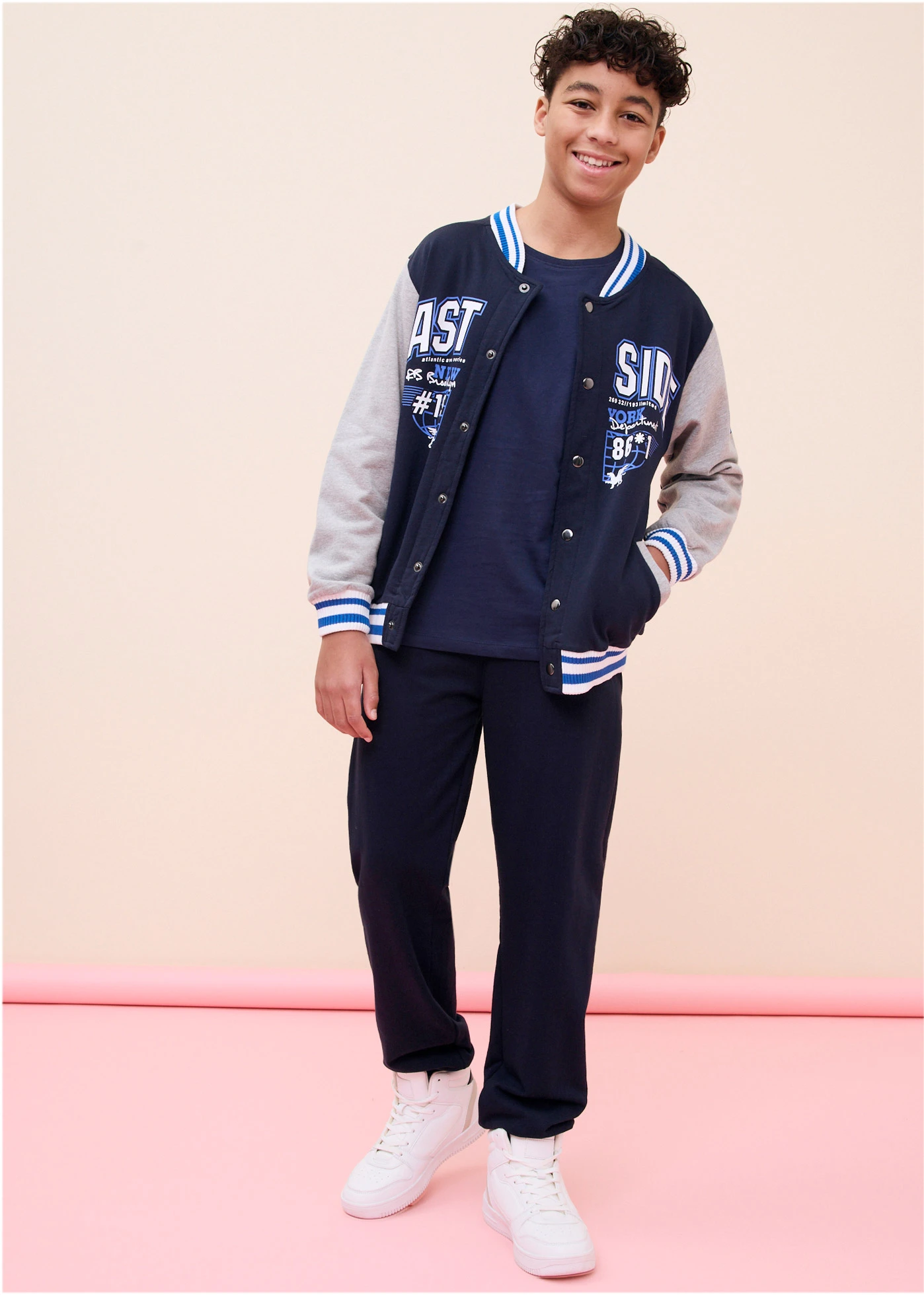 Koszulka z długim rękawem z bawełną organiczną (zestaw 5 szt.) • czarny+zieleń mchu+antracytowy melanż+biały+granatowy • sklep bonprix