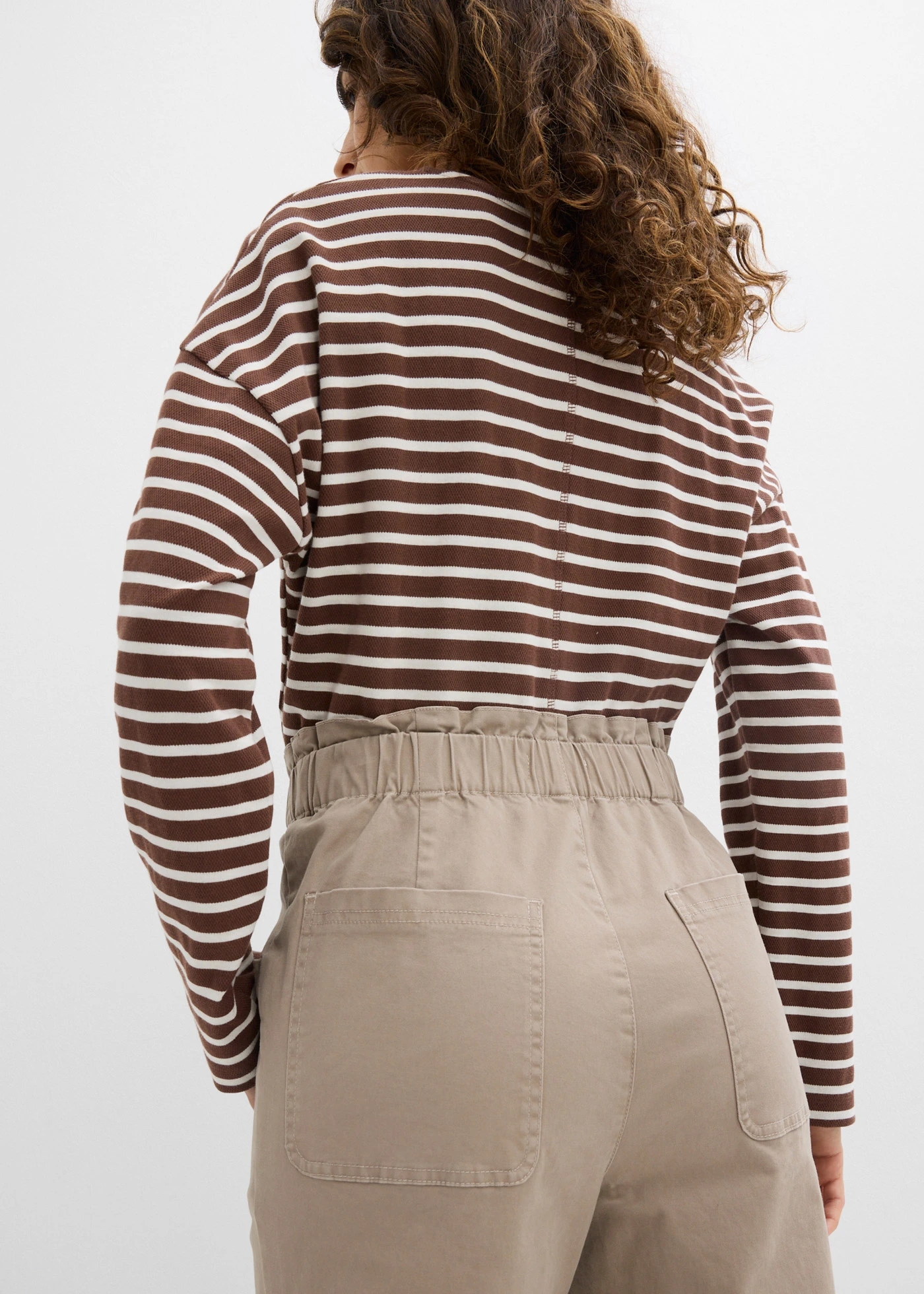 Pantaloni cargo din twill • gri-bej • magazin bonprix