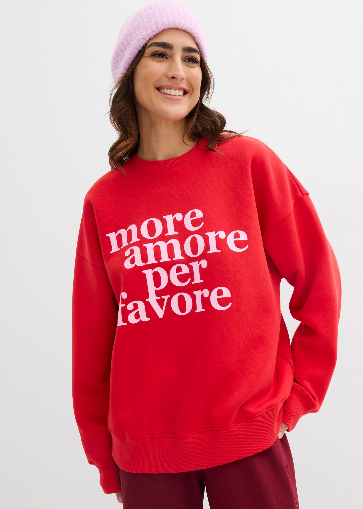 Sweat oversize en coton mélangé • fraise-rose cristal imprimé • Boutique bonprix