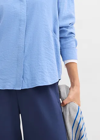 Overhemdblouse met zakken in een viscose mix • middenblauw • bonprix online shop