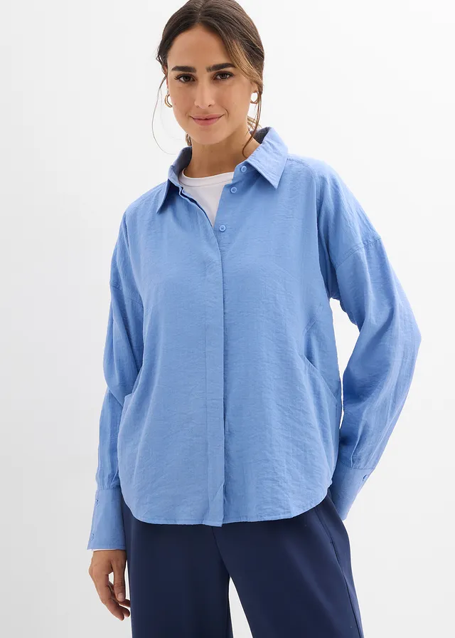 Overhemdblouse met zakken in een viscose mix • middenblauw • product-page.page-title-suffix