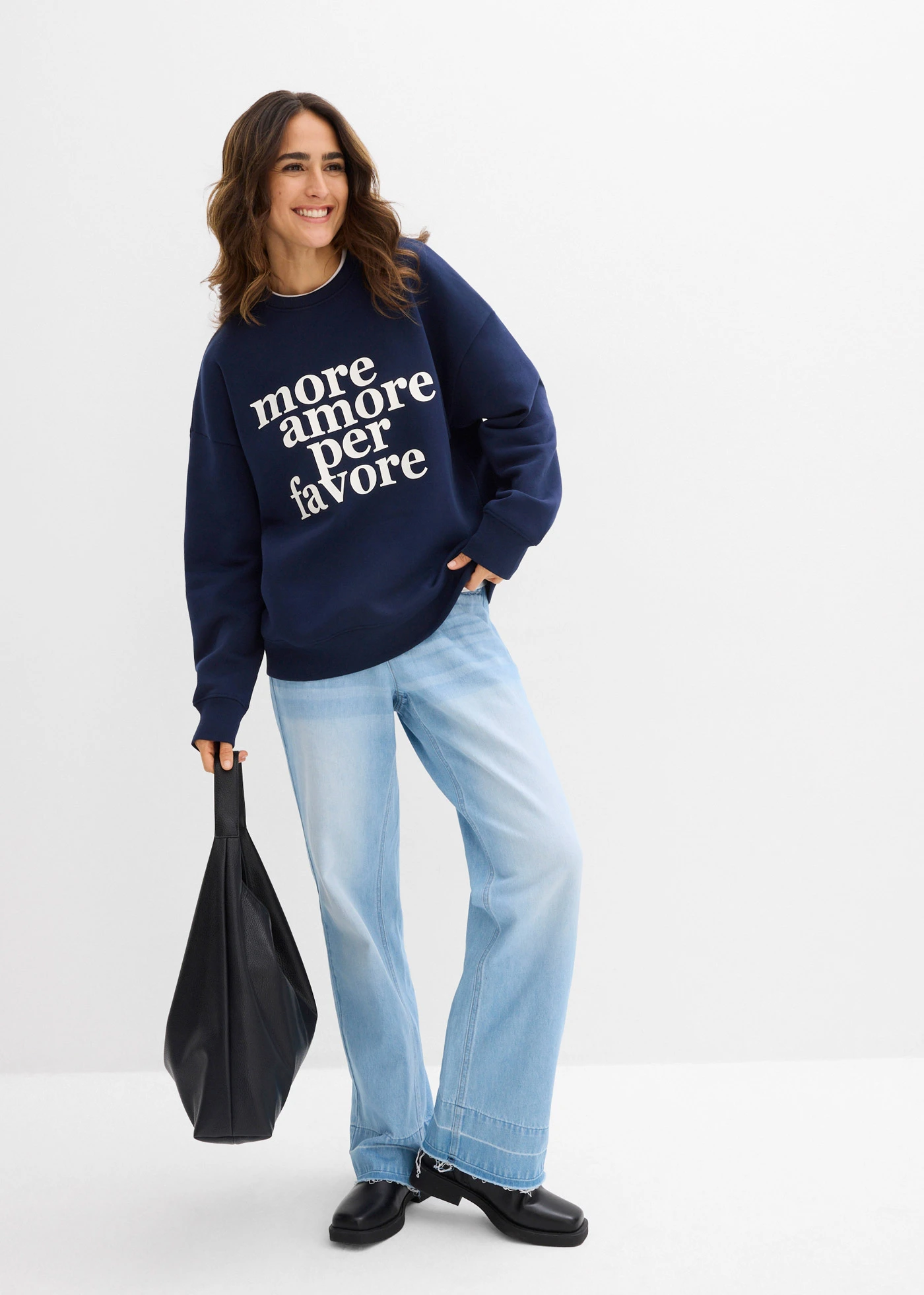 Bluză casual oversize din mix de bumbac • bleumarin/alb • magazin bonprix