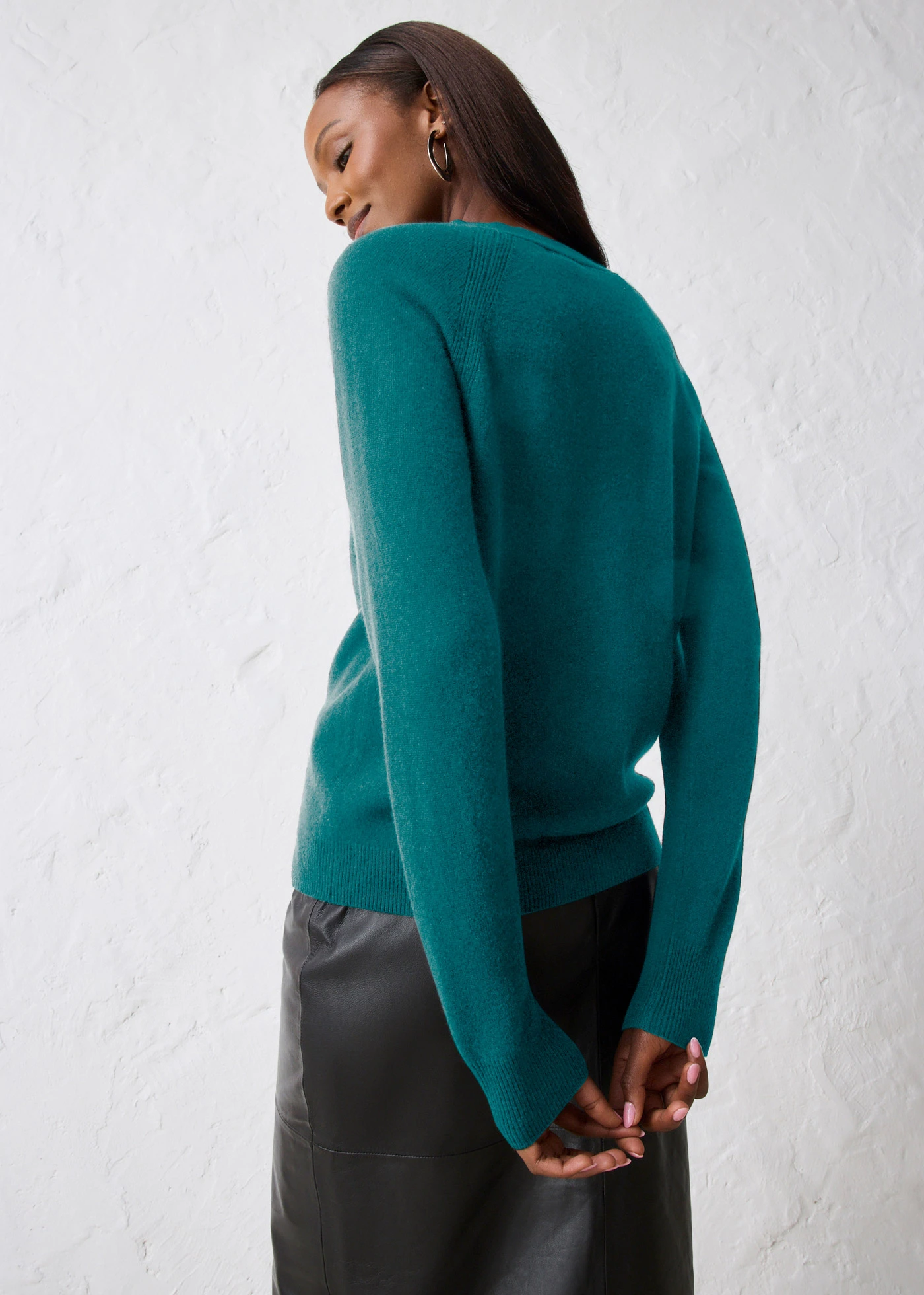 Gilet en maille avec cachemire • vert poivre • Boutique bonprix