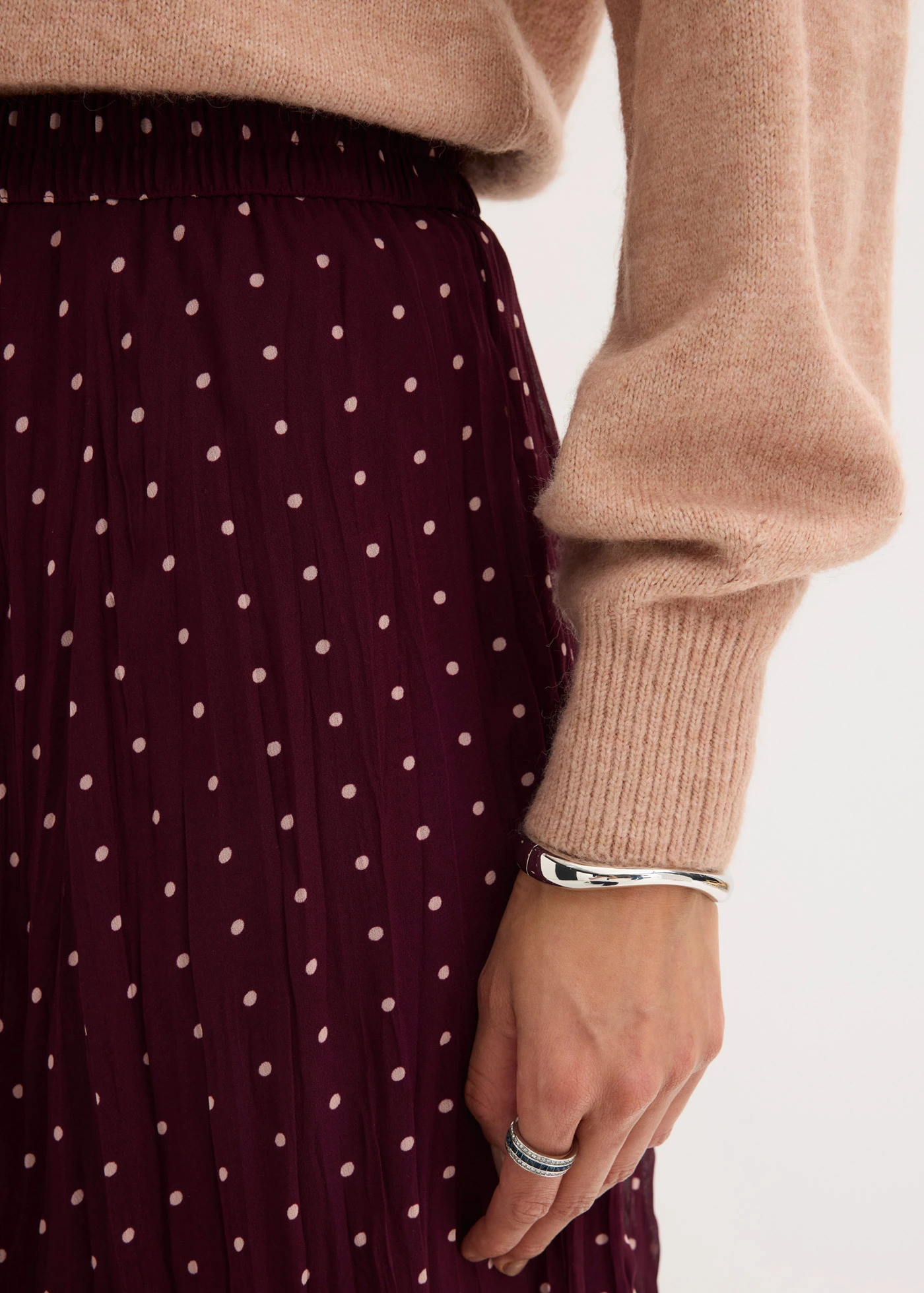 Šifónová sukňa v pokrčenom vzhľade • vínovo červená/matná béžová bodkovaná • obchod bonprix