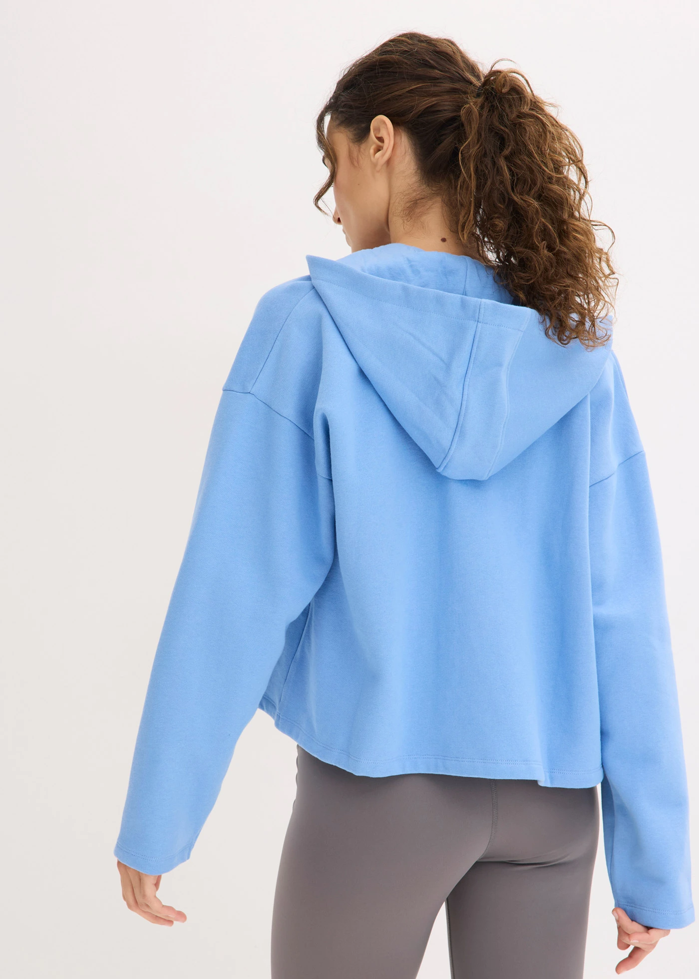 Jachetă casual cu bumbac organic 100% • albastru mediu • magazin bonprix