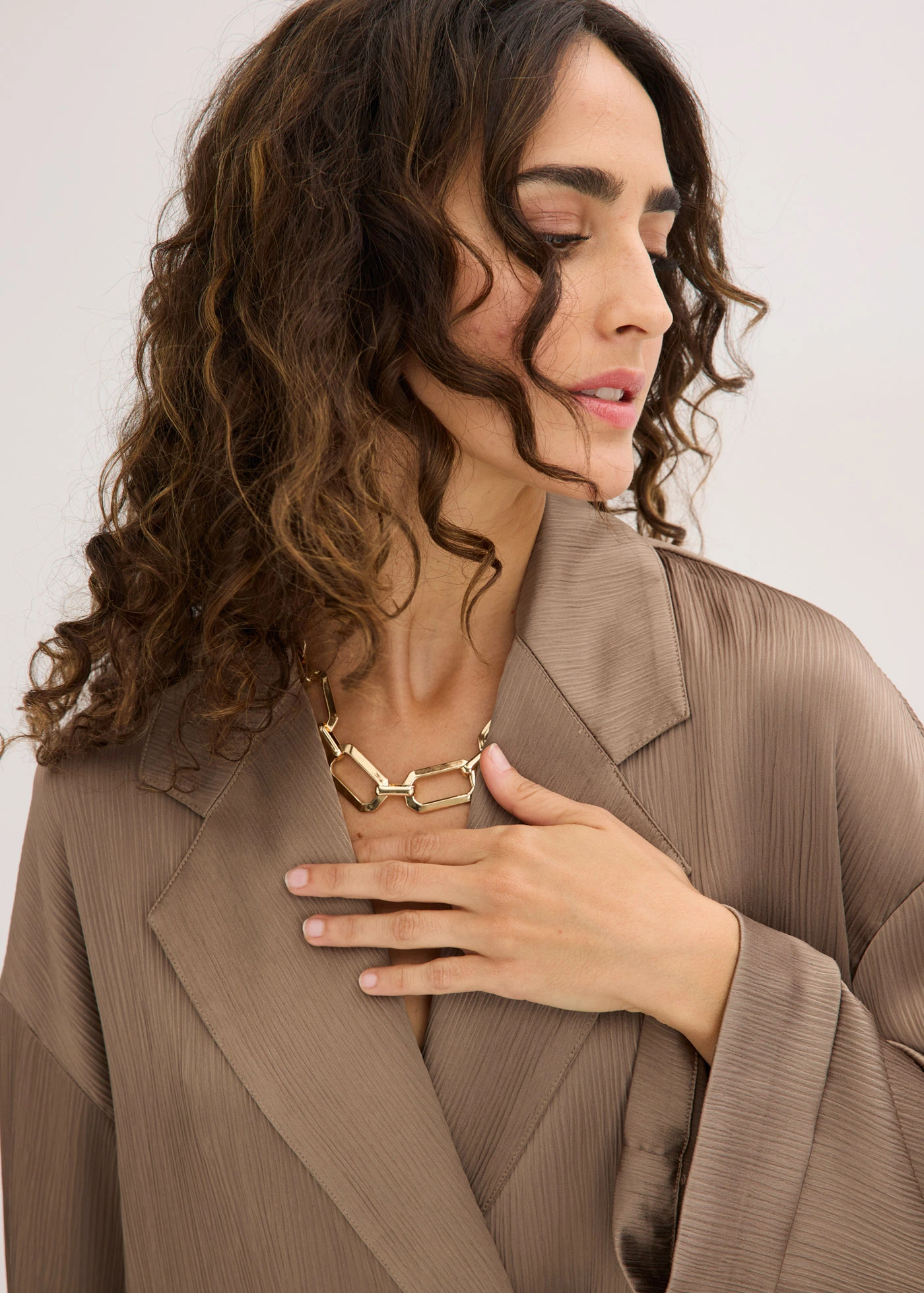 Oversized blazer met dubbele knoopsluiting • taupe • bonprix online shop