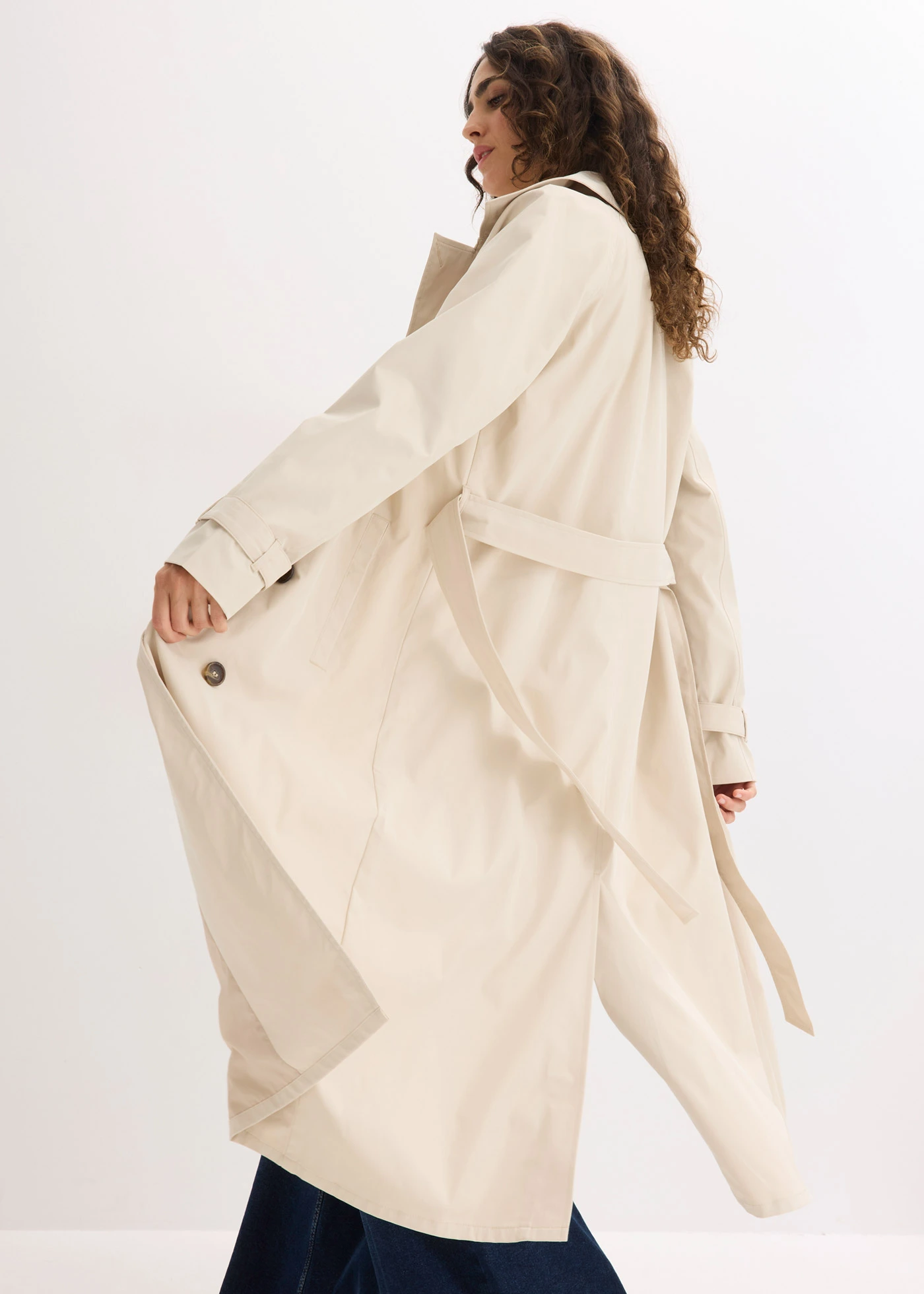 Gevoerde trenchcoat • lichtsand • bonprix online shop