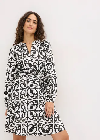 Robe imprimée • blanc-noir imprimé • Boutique bonprix