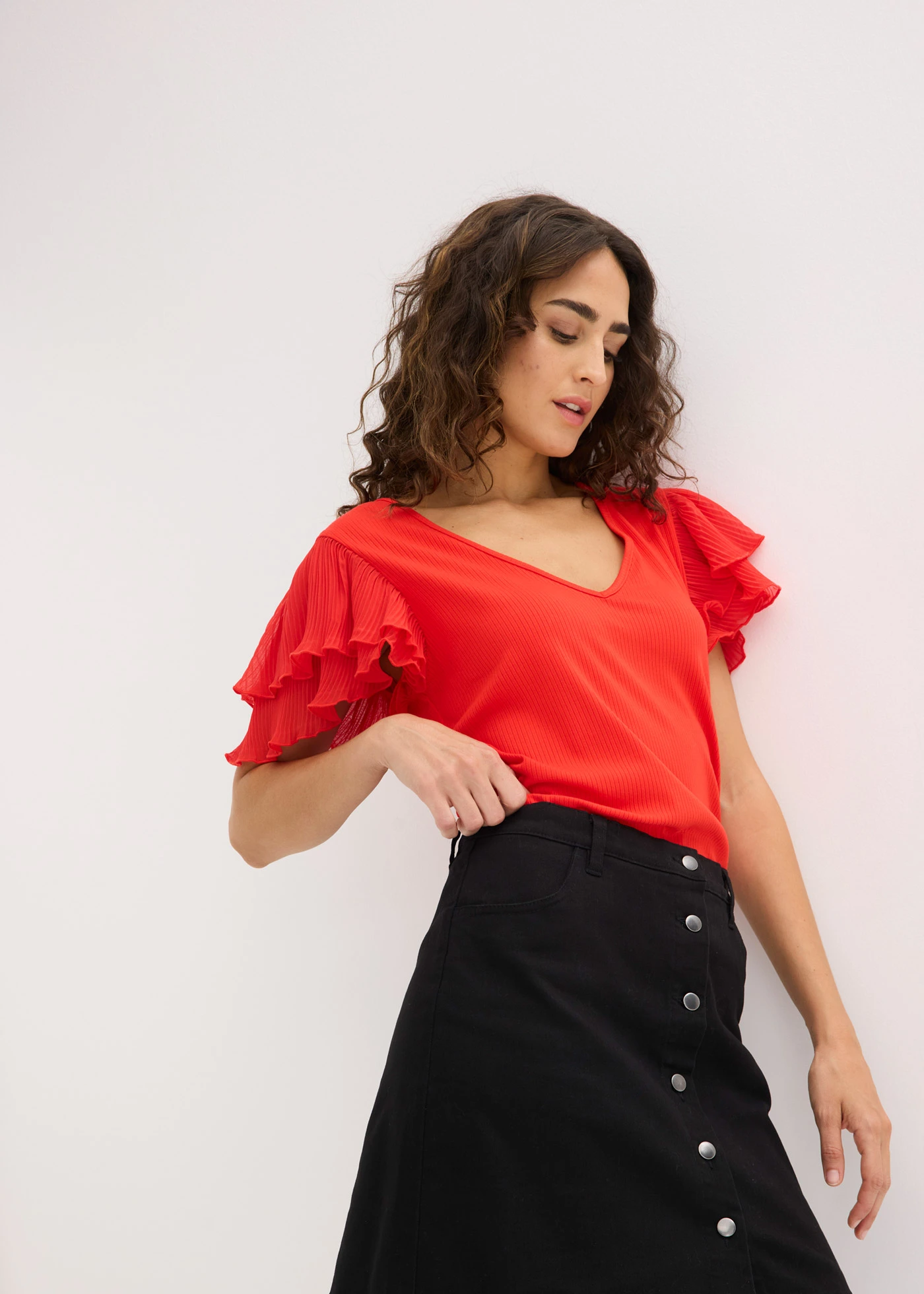 Shirt met volants • aardbeirood • bonprix online shop