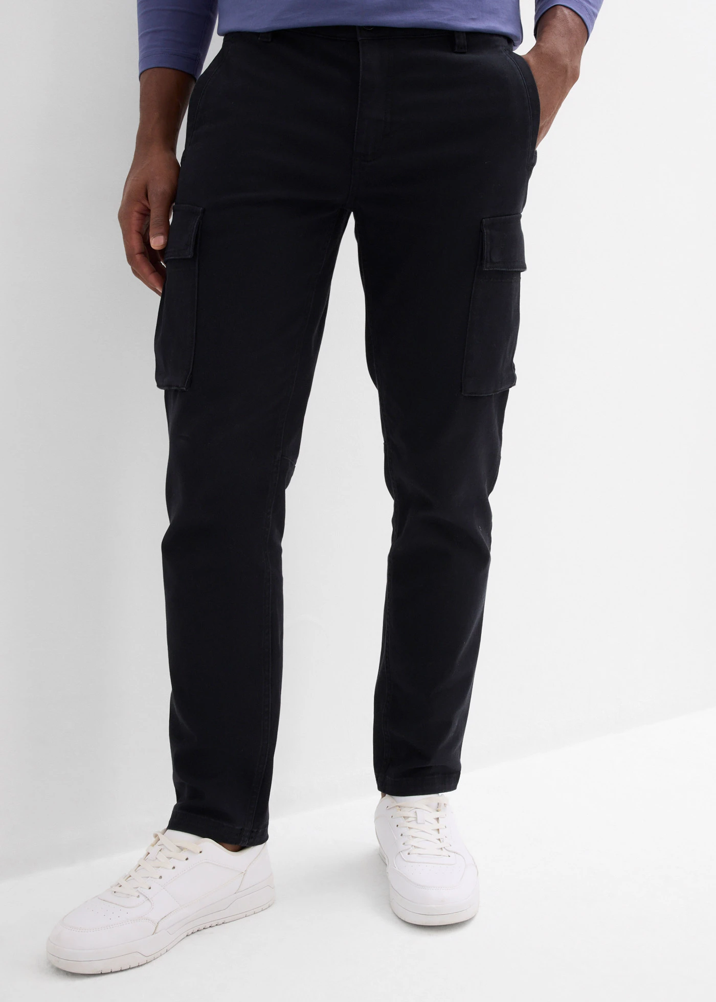 Pantalon cargo regular en coton extensible et robuste, droit • noir • Boutique bonprix