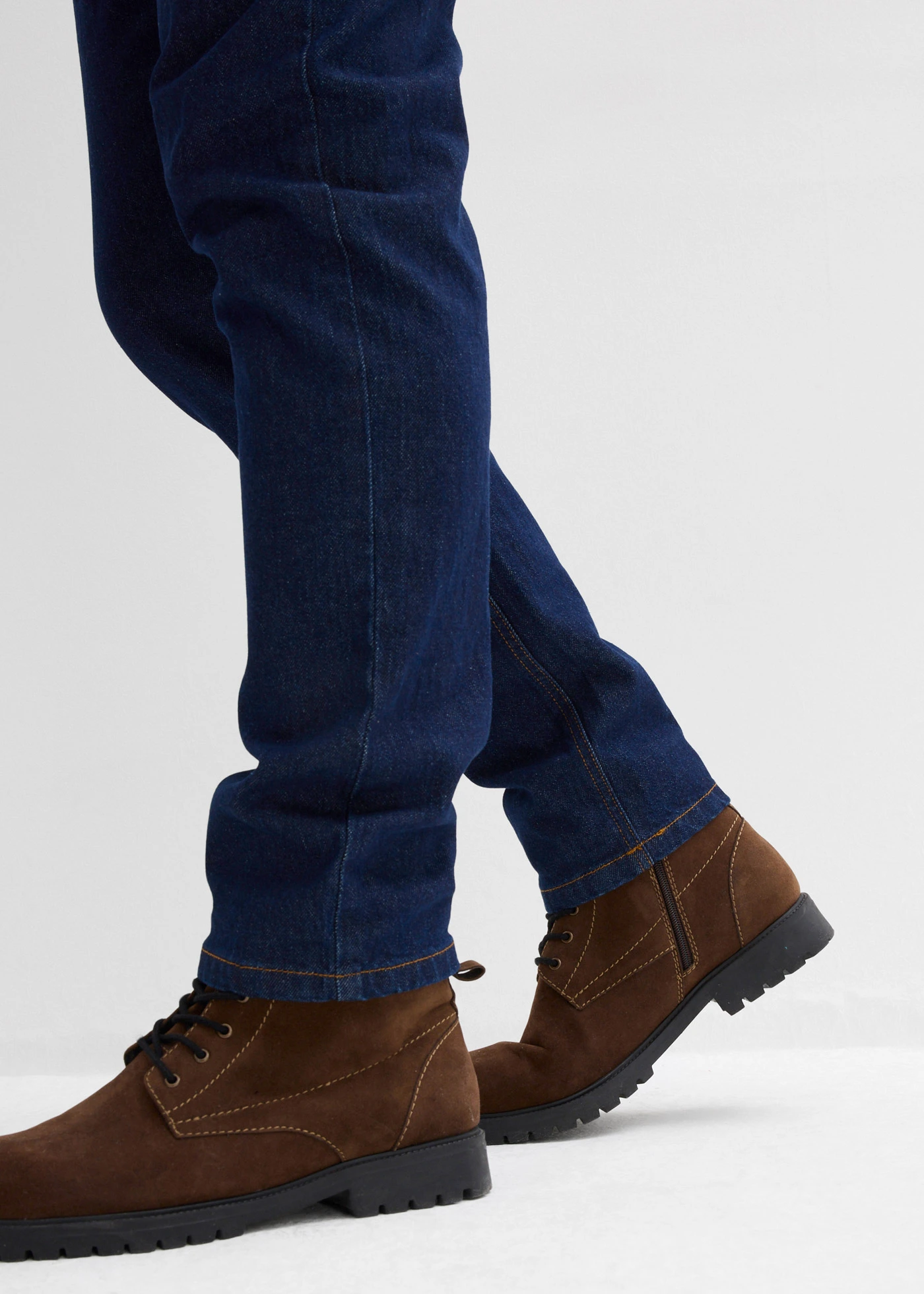 Jeansy z elastycznymi wstawkami w talii, classic fit, prosta nogawka • granatowy denim • sklep bonprix