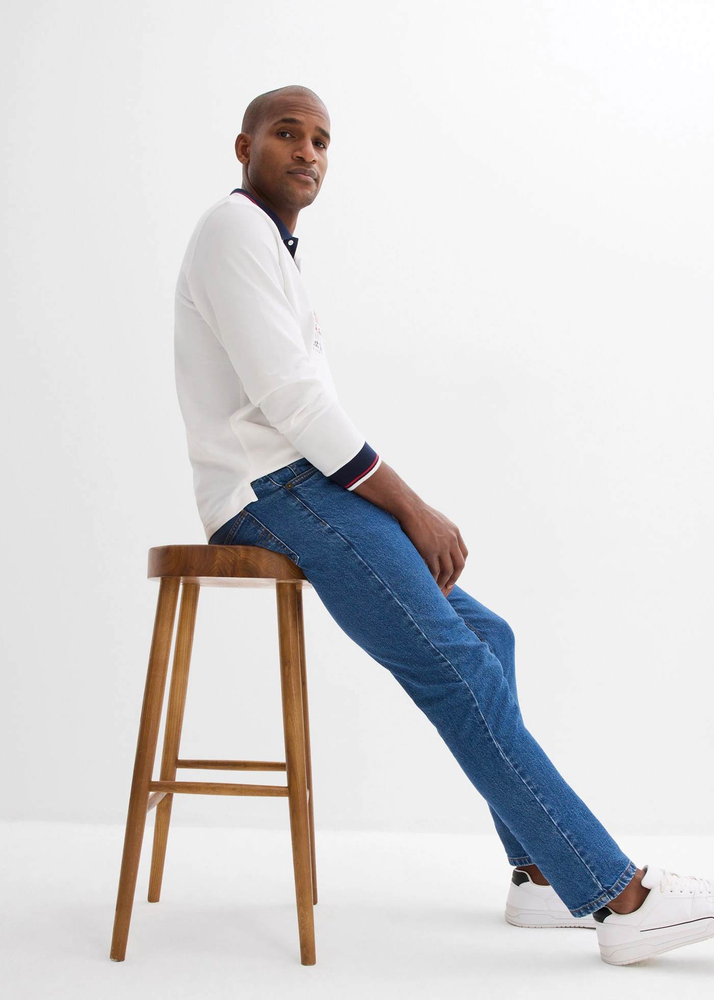 Jeansy z elastycznymi wstawkami w talii, classic fit, prosta nogawka • niebieski denim • sklep bonprix