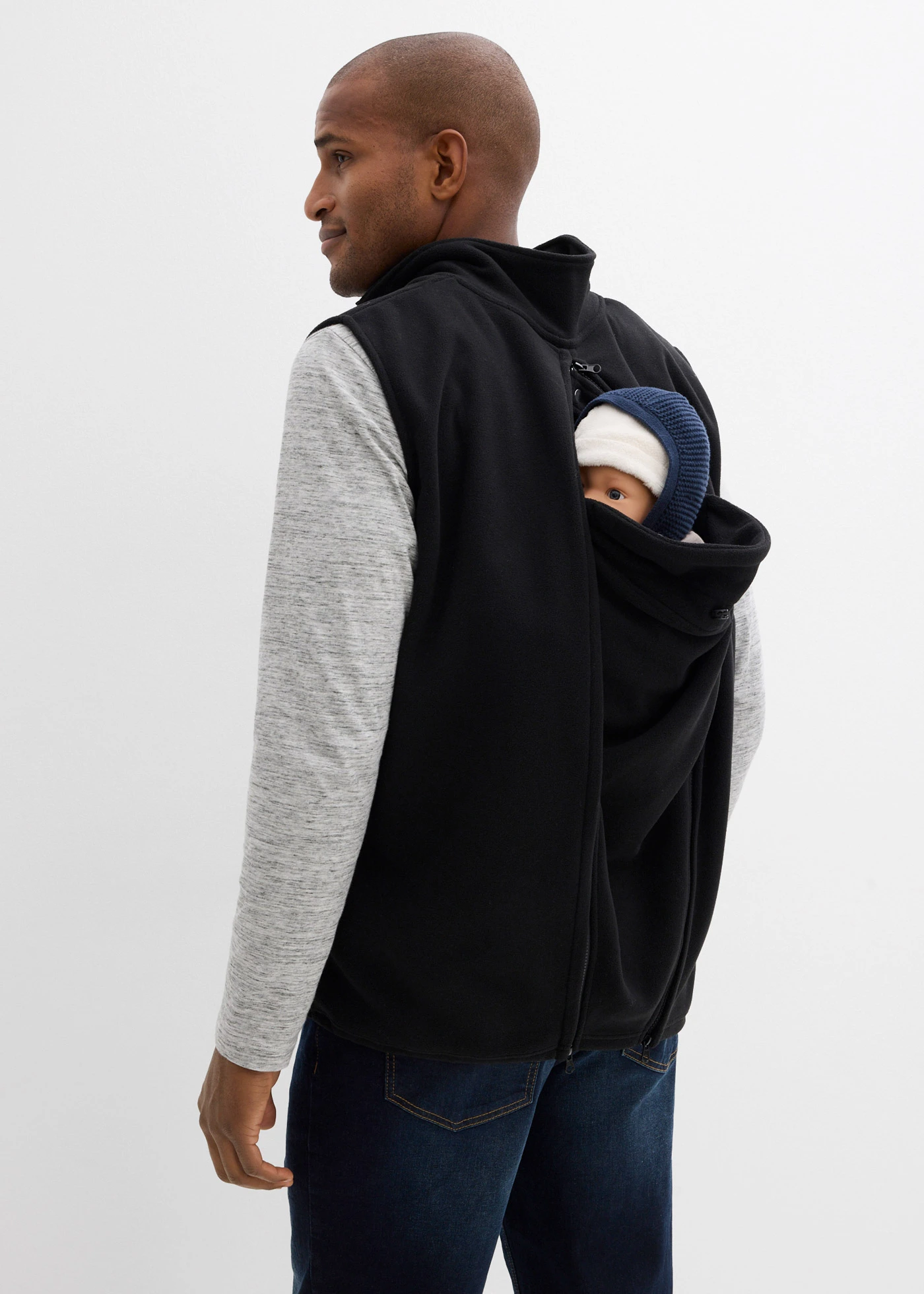 Veste sans manches homme avec empiècement de portage devant et dos • noir • Boutique bonprix