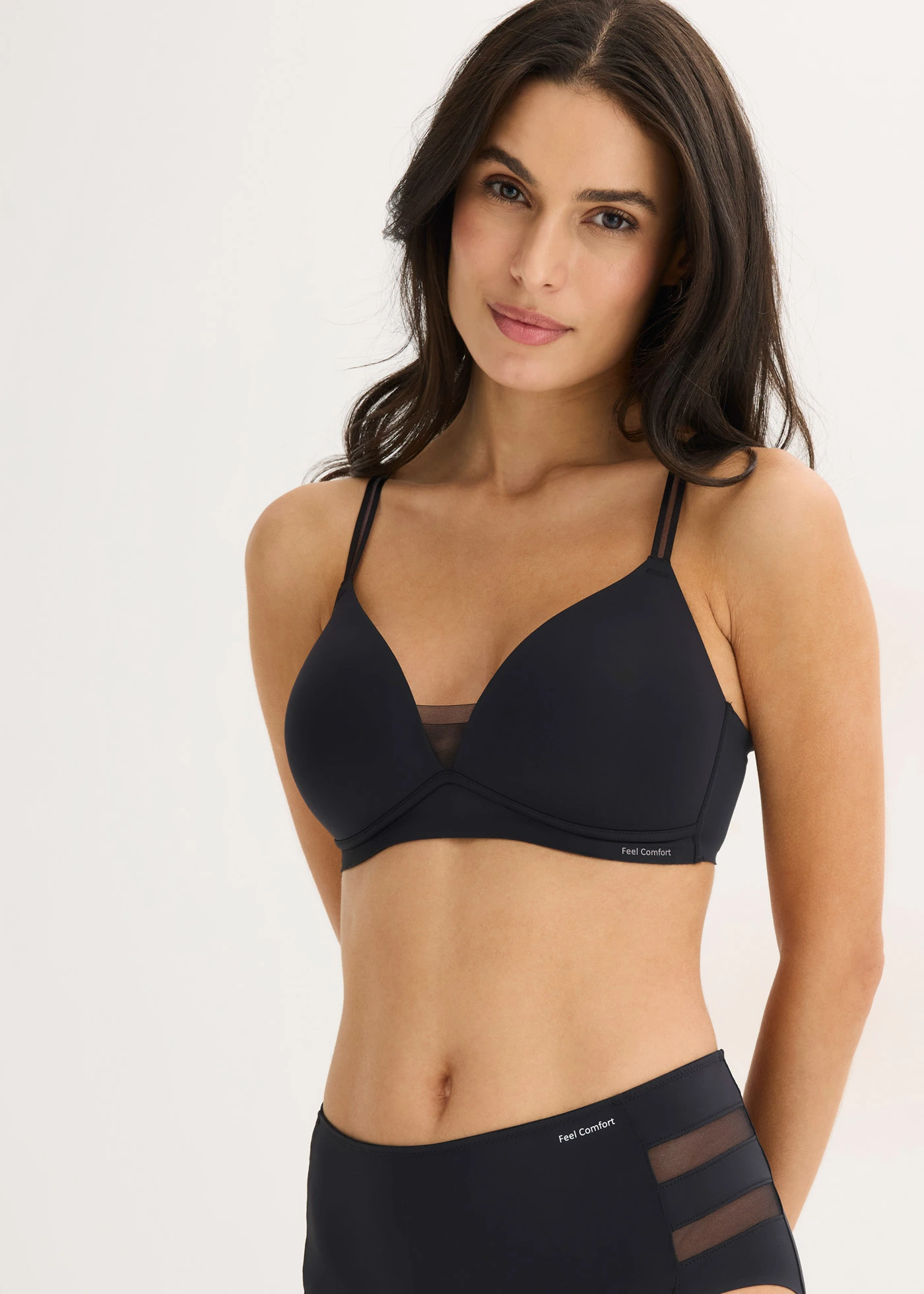 Sutien cu cupe Feel Comfort, fără armătură, cu inserție mesh • negru • magazin bonprix