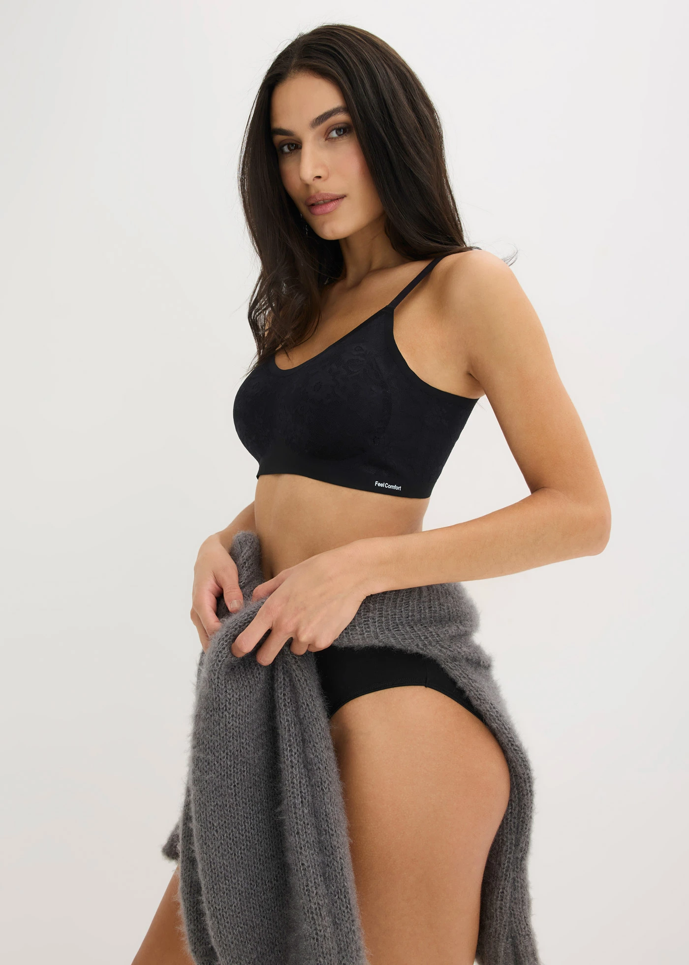 Soutien-gorge Feel Comfort rembourré sans armatures, orné de dentelle • noir • Boutique bonprix