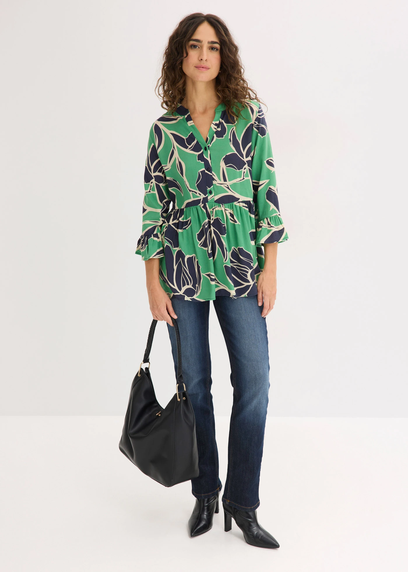 Tuniekblouse van soepele viscose • opaalgroen gebloemd • bonprix online shop