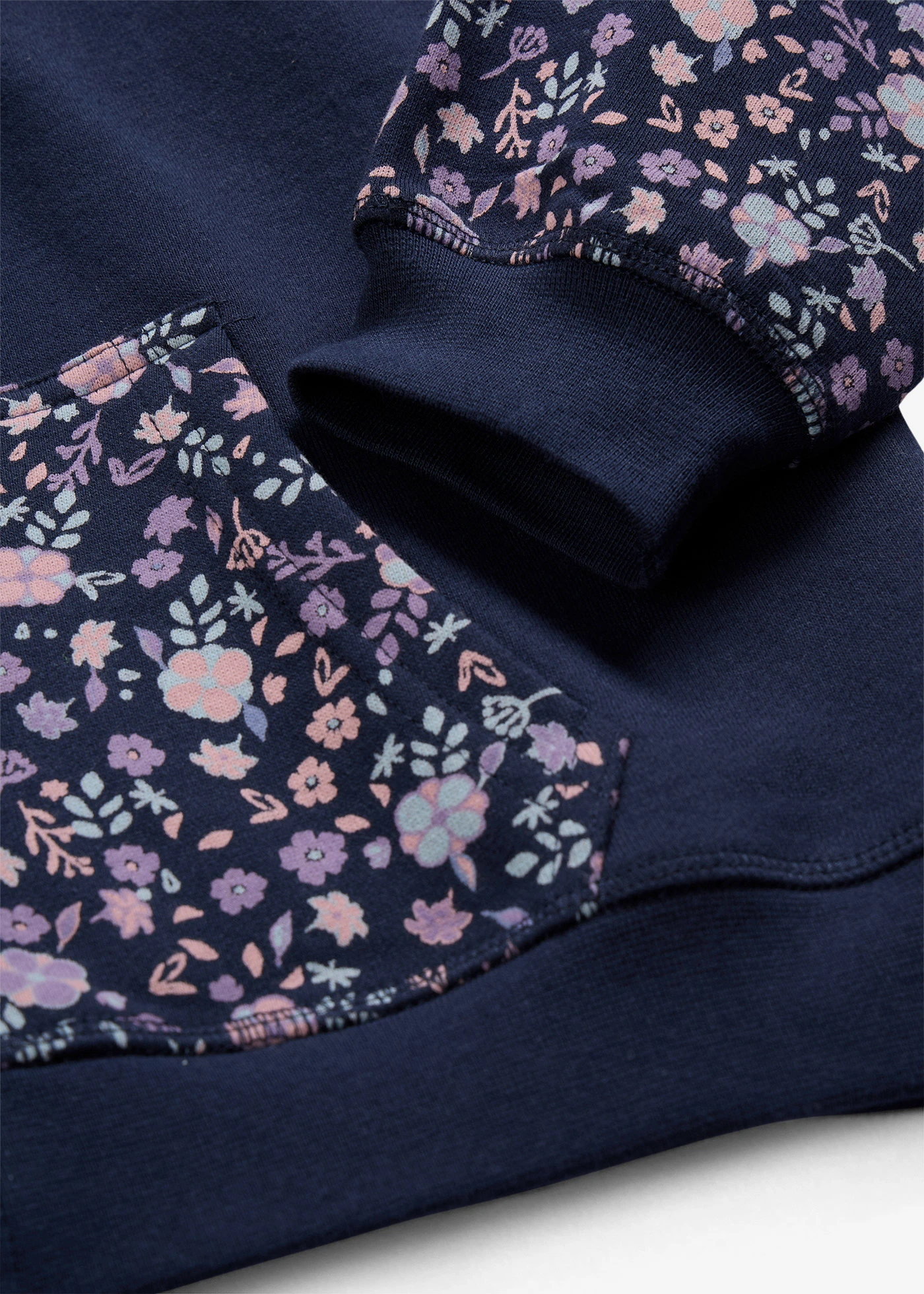 Bluza z kapturem z czystej bawełny organicznej • granatowy z nadrukiem • sklep bonprix