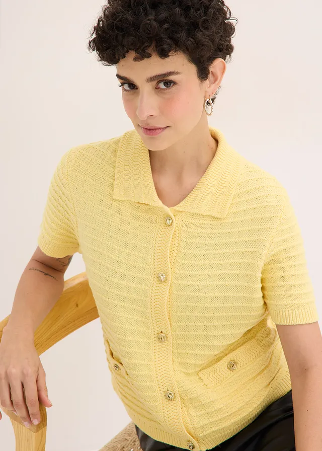 Gilet en maille à boutons décoratifs • jaune clair • product-page.page-title-suffix