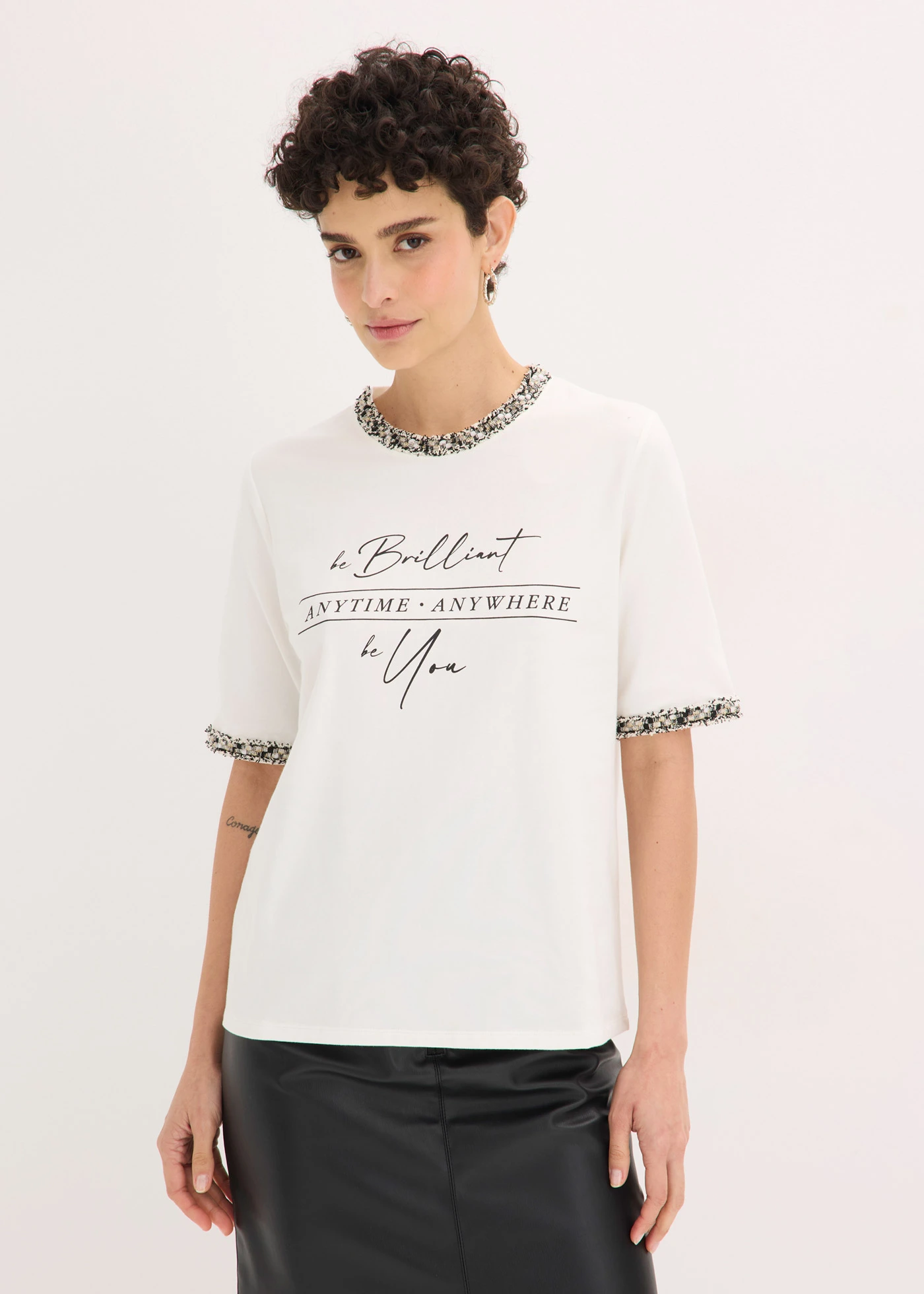 Shirt van biologisch katoen met applicatiezoom • wolwit gedessineerd • bonprix online shop