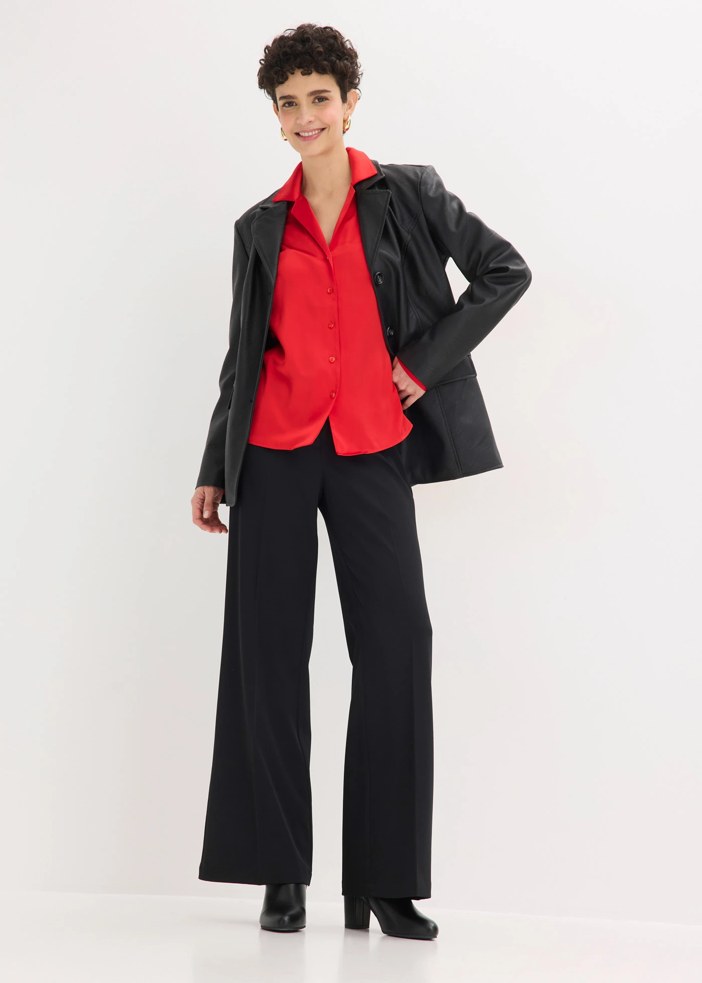 Blouse van prachtig satijn • aardbeirood • bonprix online shop