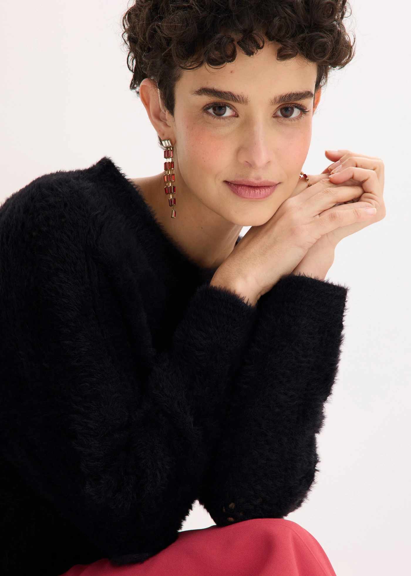 Ajour-trui met veergaren • zwart • bonprix online shop