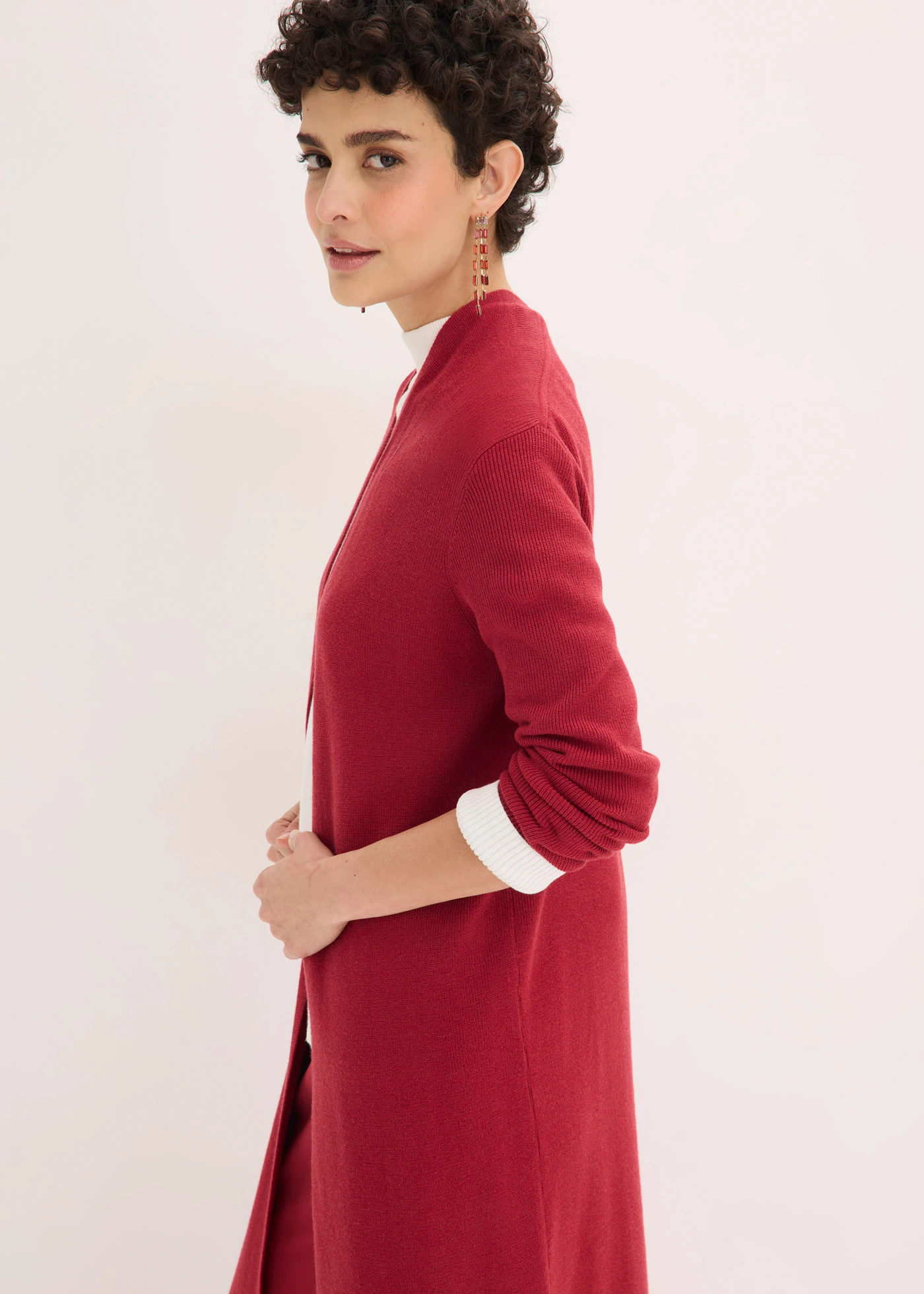 Gilet long en maille • rouge cerise • Boutique bonprix