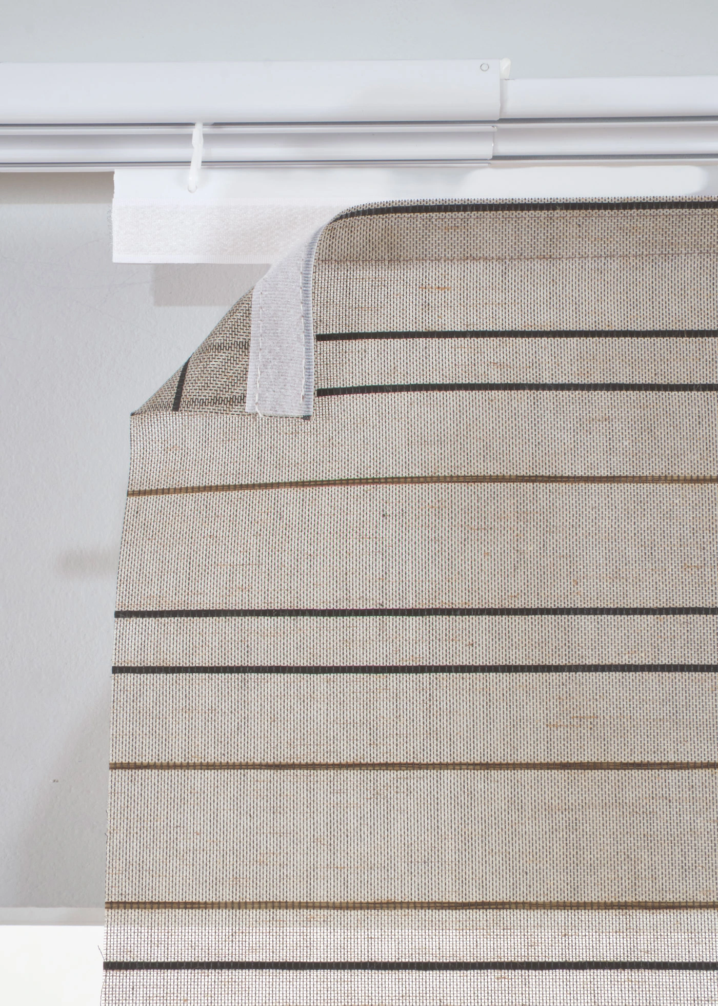 Lapfüggöny lenvászonnal (1 db) • szürkésbarna • bonprix áruház