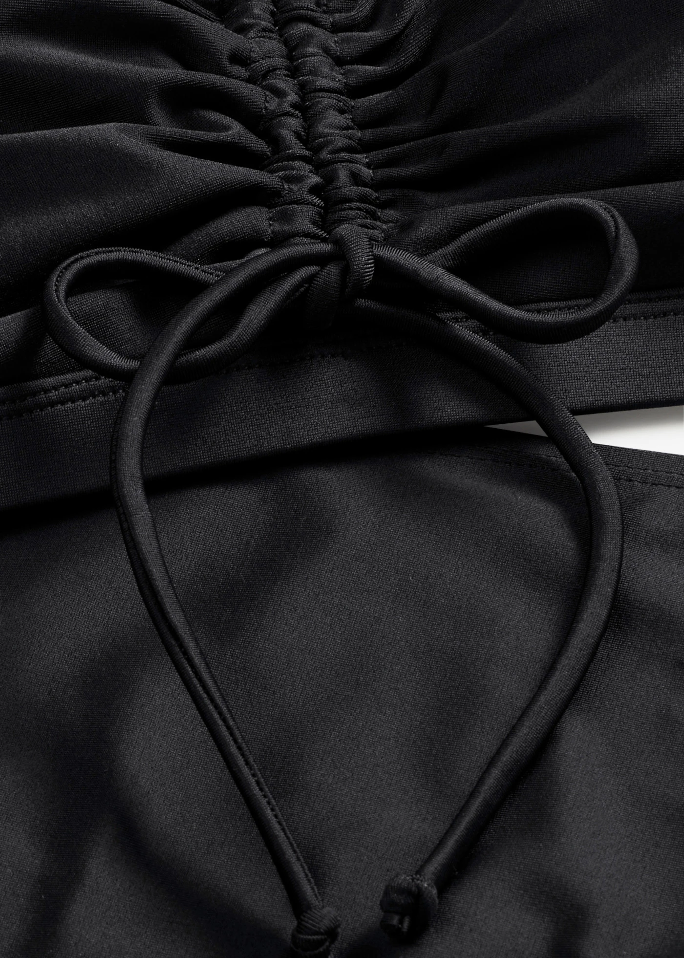 Bustier bikini (2-részes szett), megkötős pántokkal • fekete • bonprix áruház