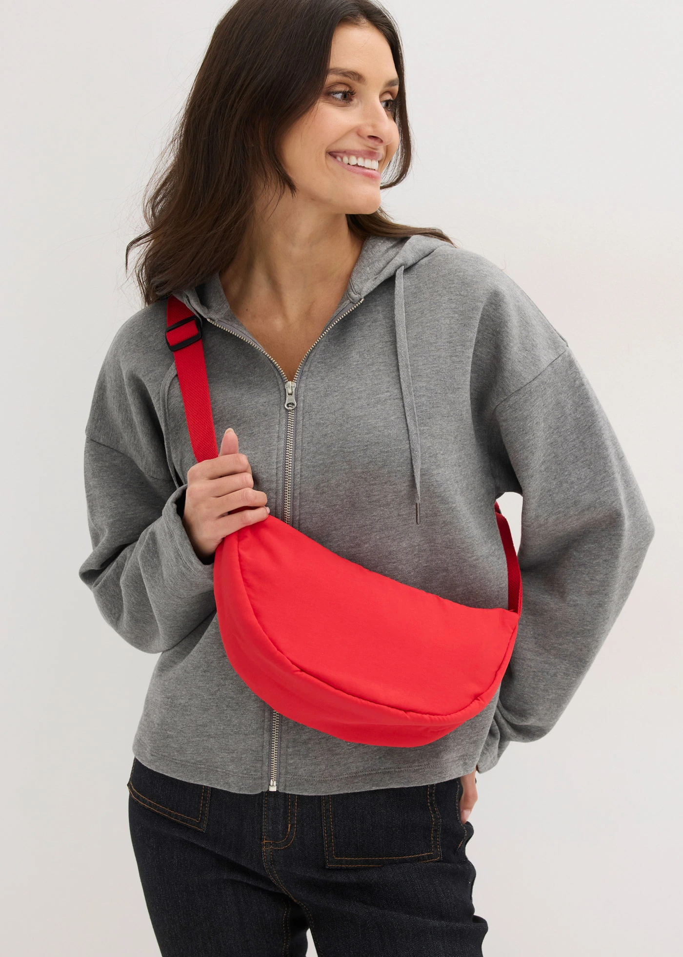 Sac à bandoulière légèrement doublé • fraise • Boutique bonprix