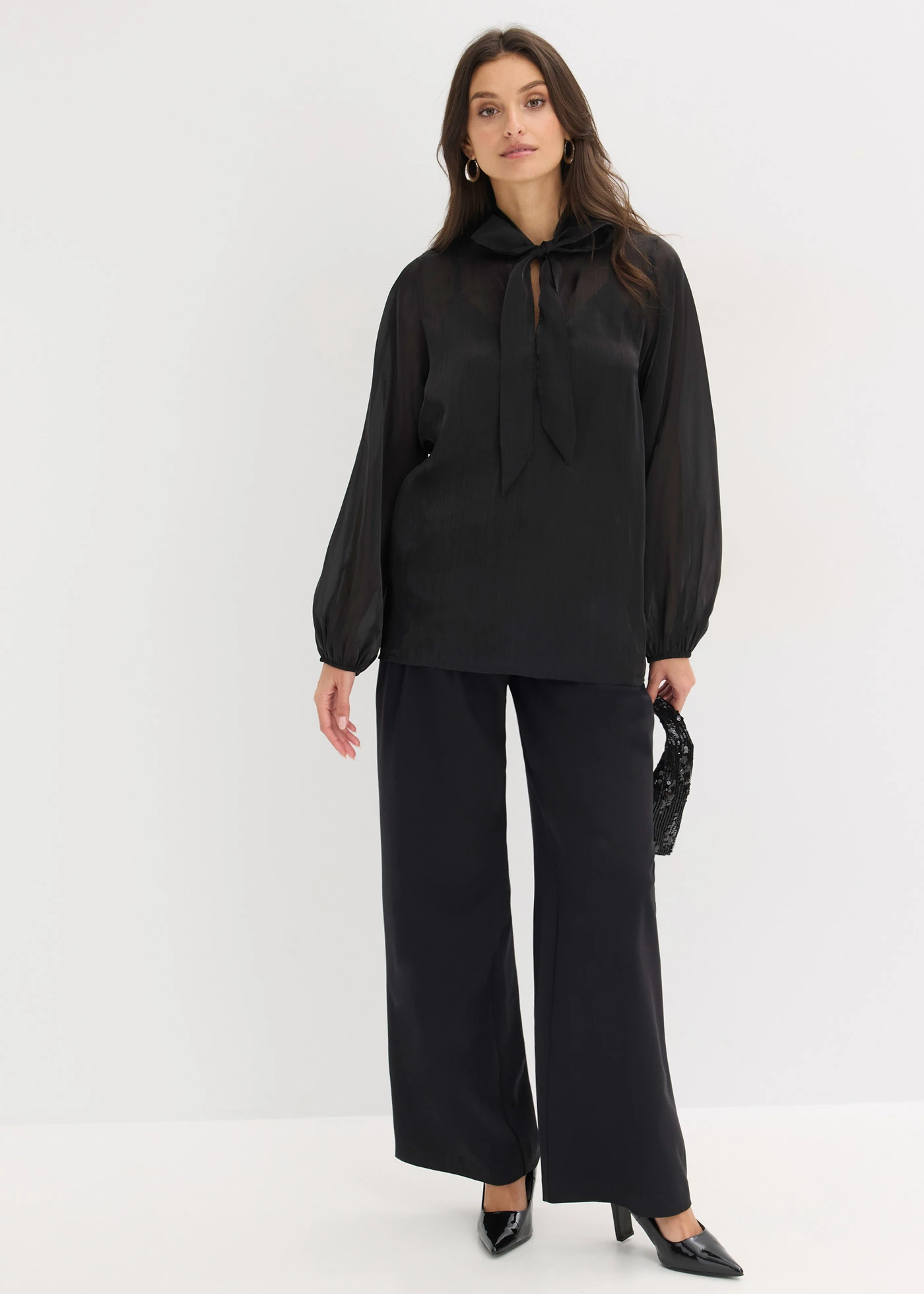 Blouse met strik • zwart • bonprix online shop