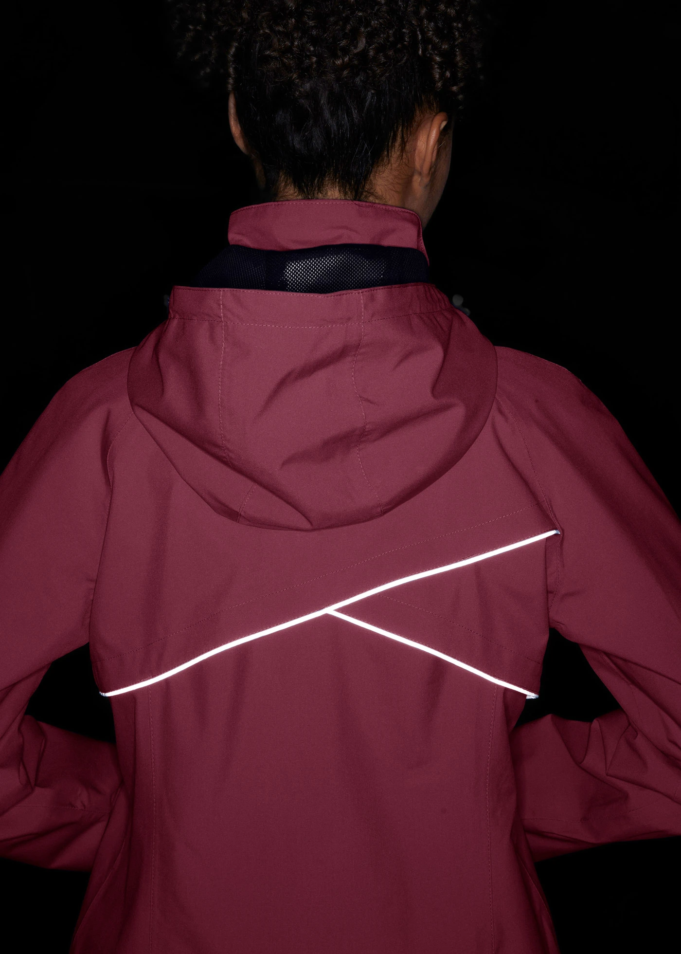 Veste imperméable à détails réfléchissants • rouge érable • Boutique bonprix