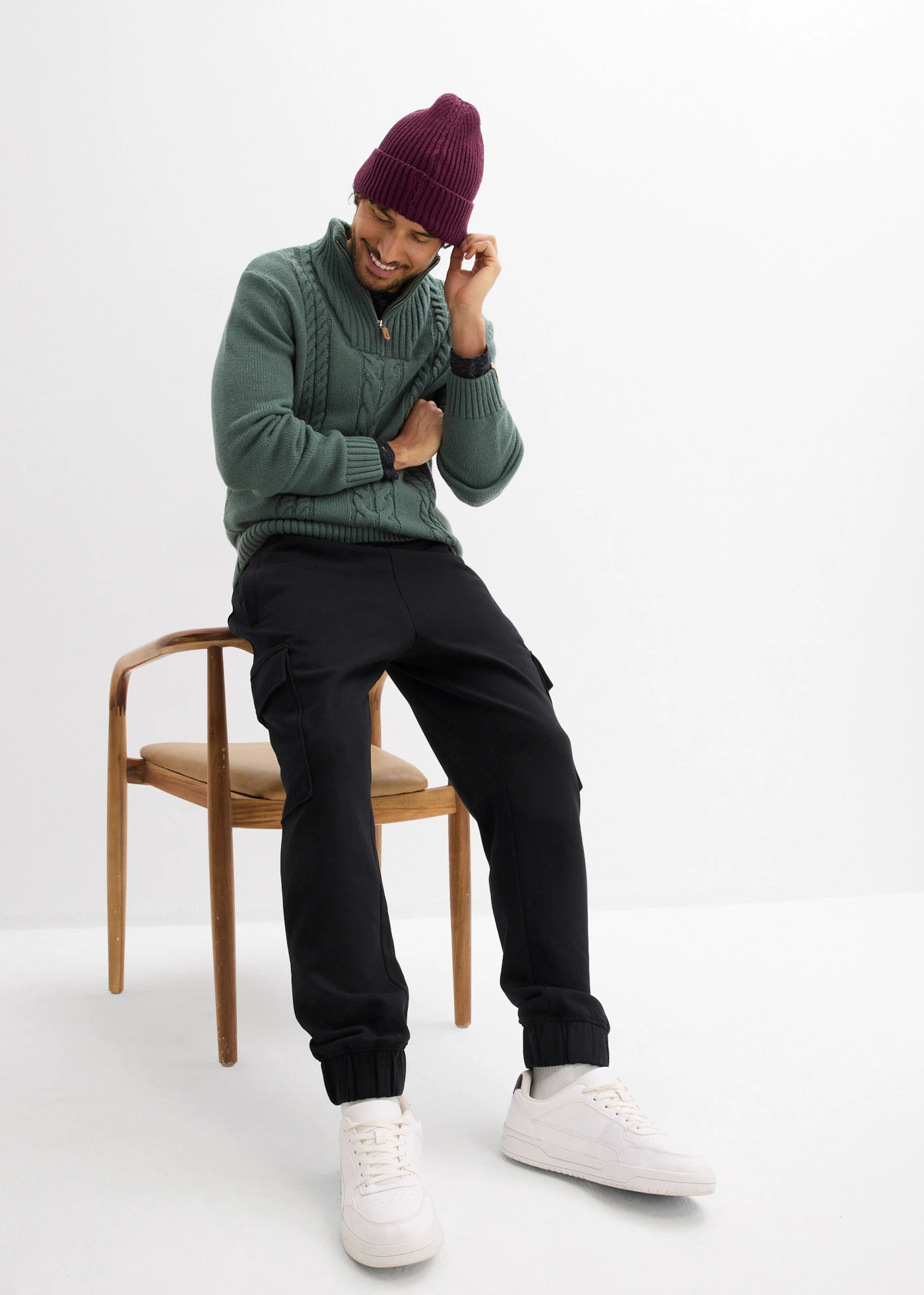 Pantalon de jogging avec poches cargo, loose • noir • Boutique bonprix