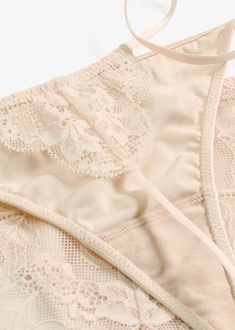 Hipster + tanga string cu dantelă moale (set/2 piese) • bej perlat • magazin bonprix