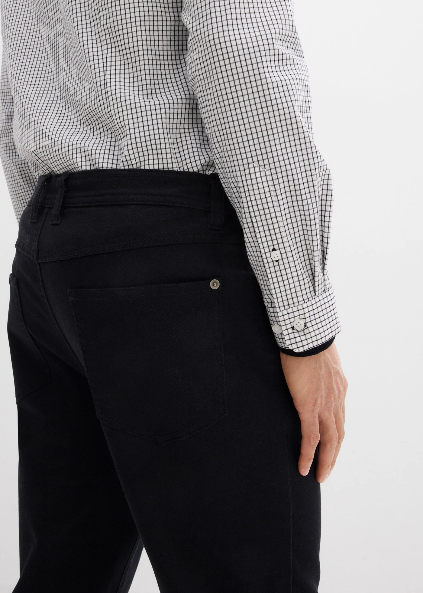 Pantaloni cu stretch Classic Fit, cu talie elastică, straight • negru • magazin bonprix