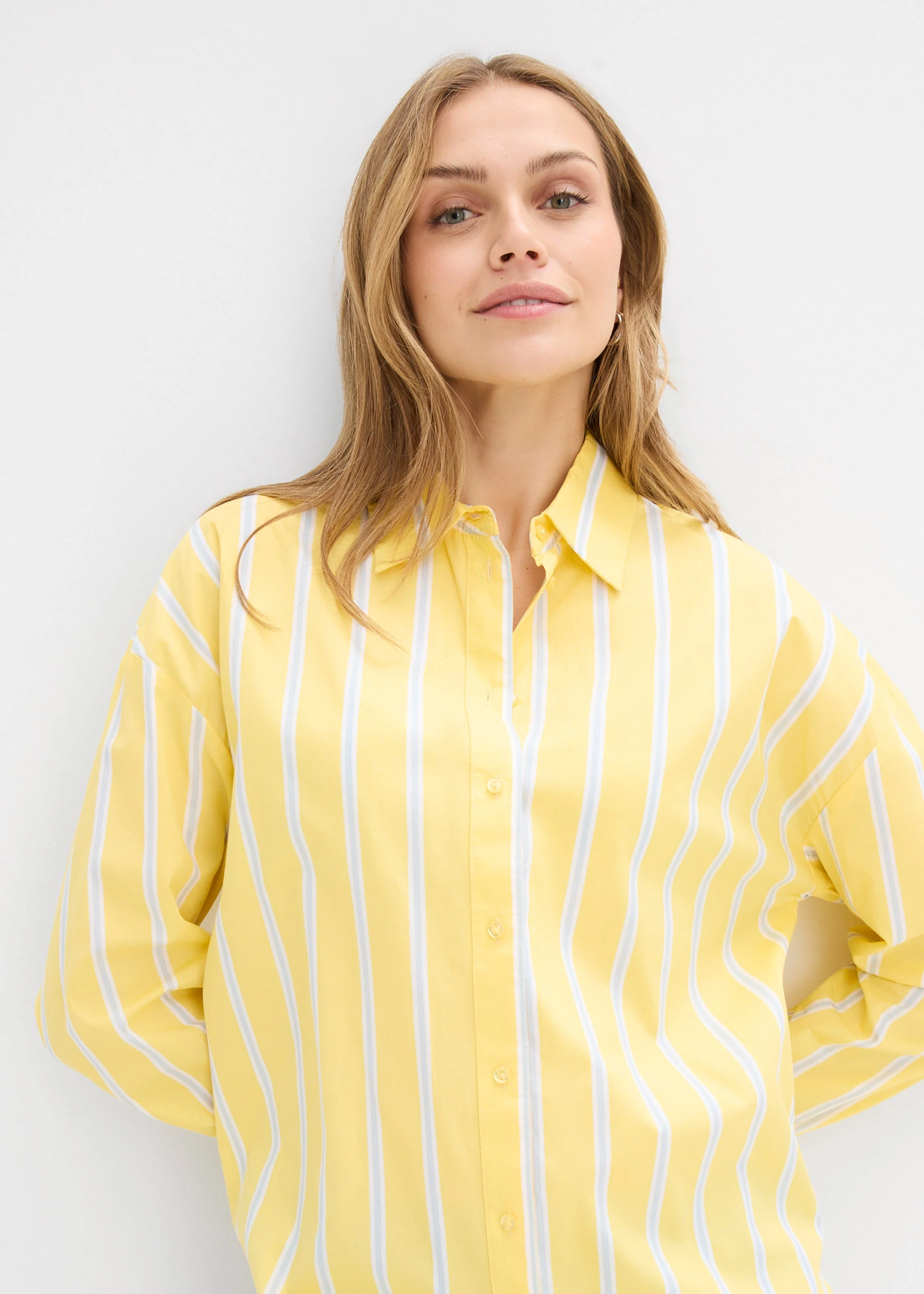 Overhemdblouse van katoenpopeline • lichtgeel verticaal gestreept • bonprix online shop