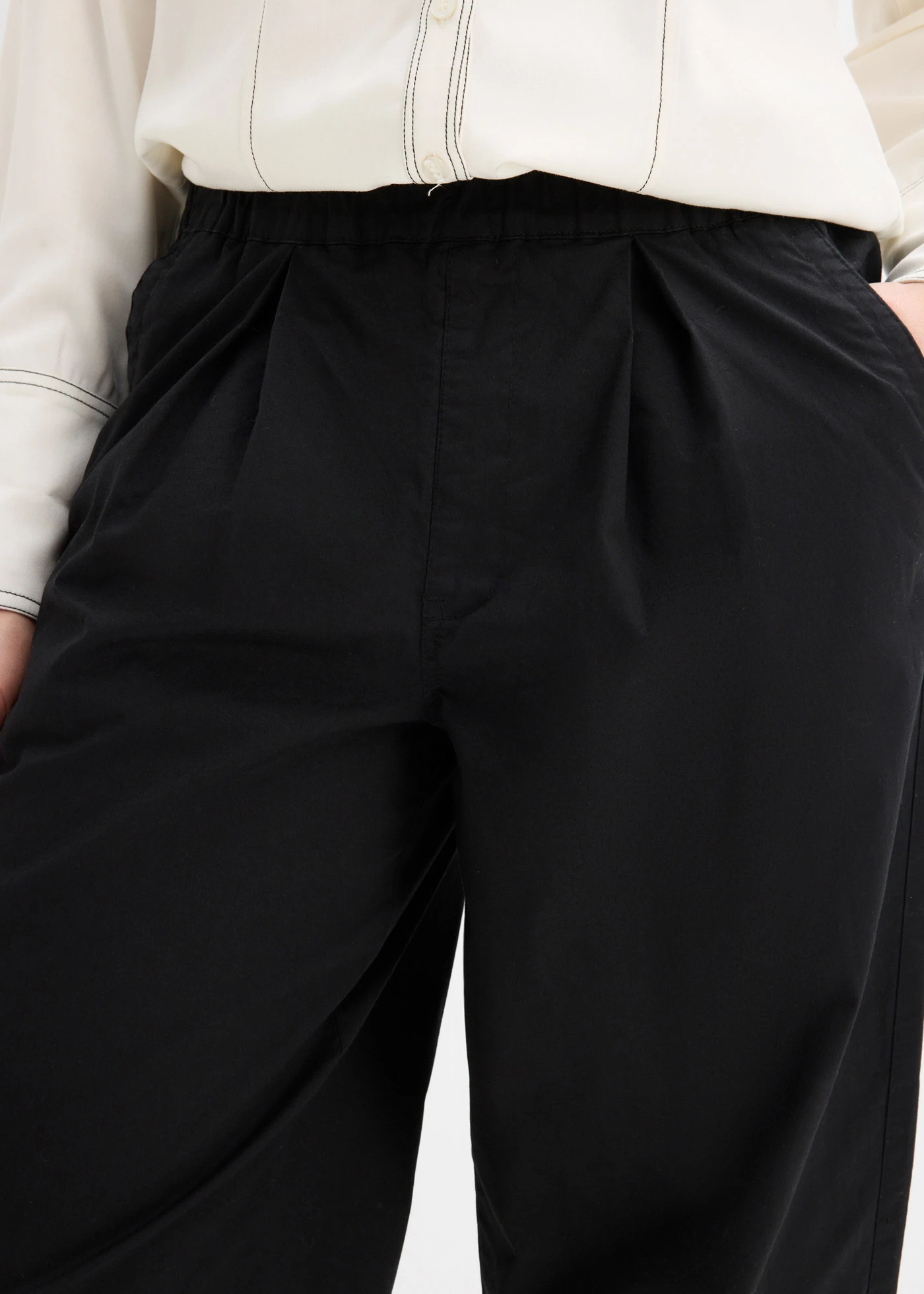 Pantaloni barrel din twill cu talie comodă • negru • magazin bonprix