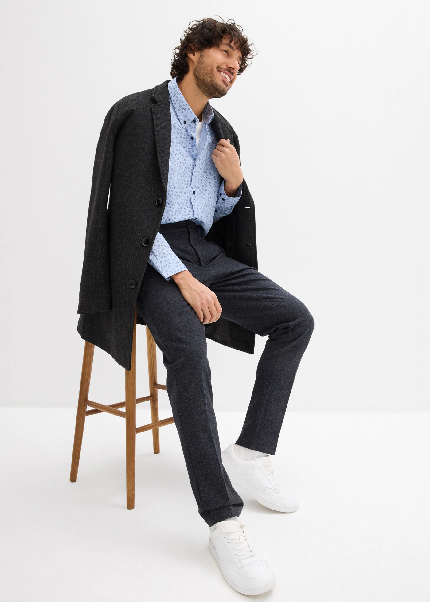 Business-ing tiszta pamutból, Modern Fit • világoskék-sötétkék pöttyös • bonprix áruház