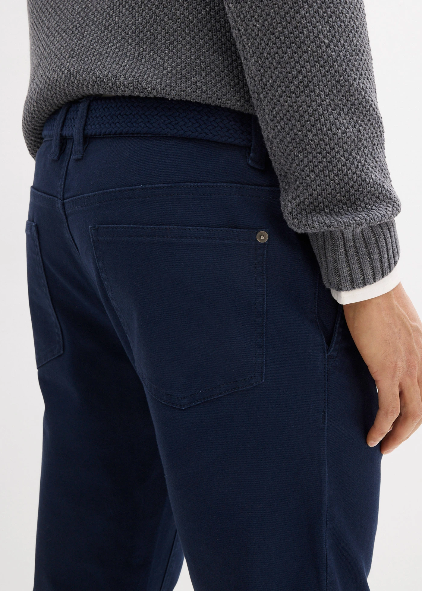 Regular fit chino met comfortband en riem, straight • donkerblauw • bonprix online shop